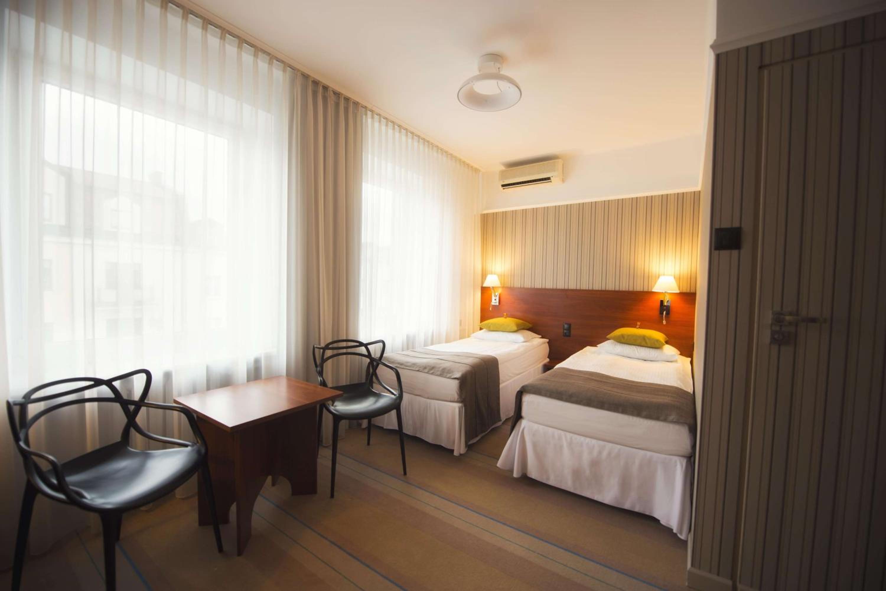 Standard twin room with access to the wellness and fitness area photo 1