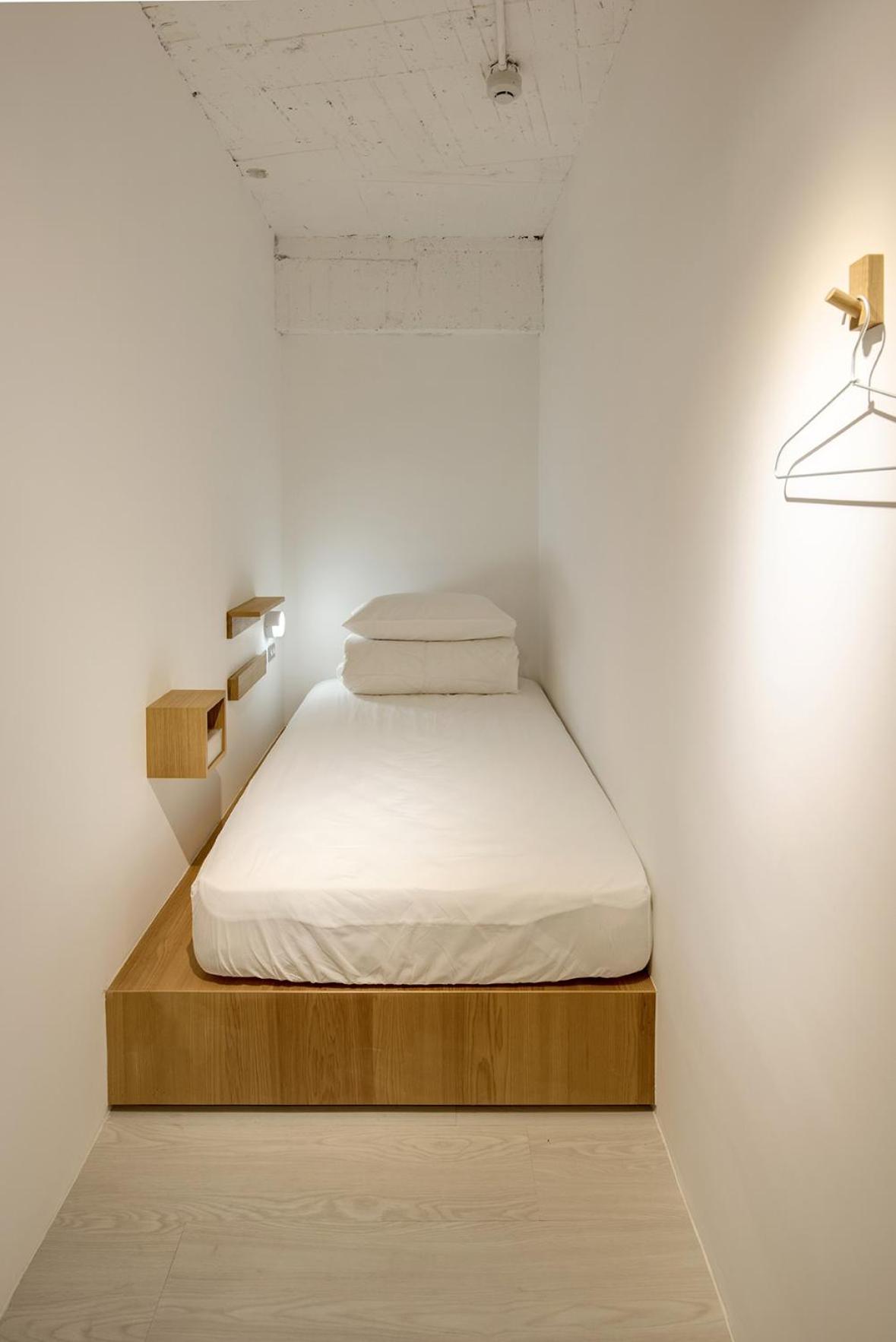 Bed in 2-Bed Female Dormitory Room with Shared Bathroom