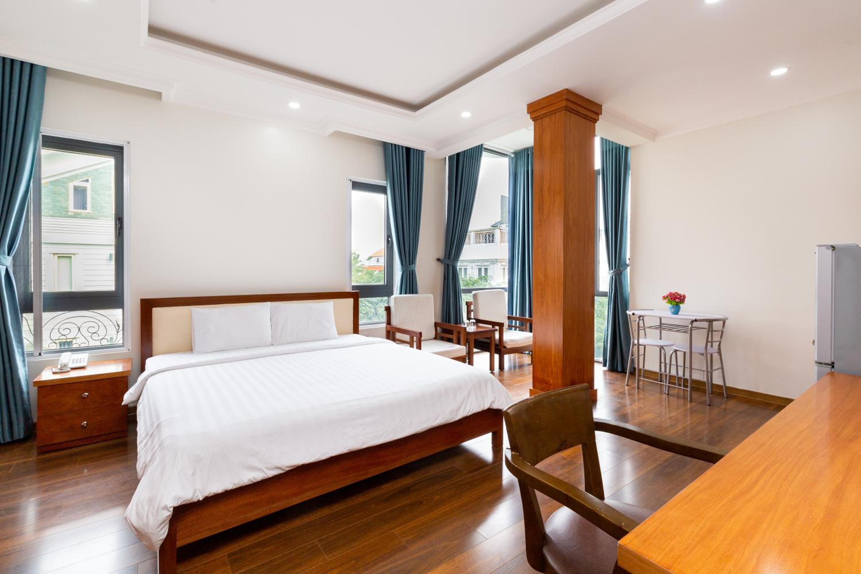 King Room with Garden View