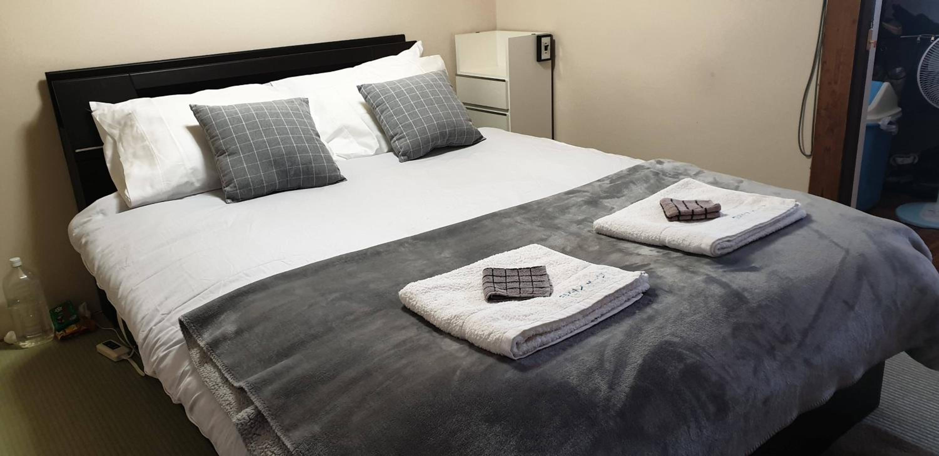 Economy Quadruple Room with Shared Bathroom photo 1