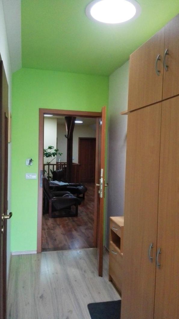Apartment with Terrace - Photo 4