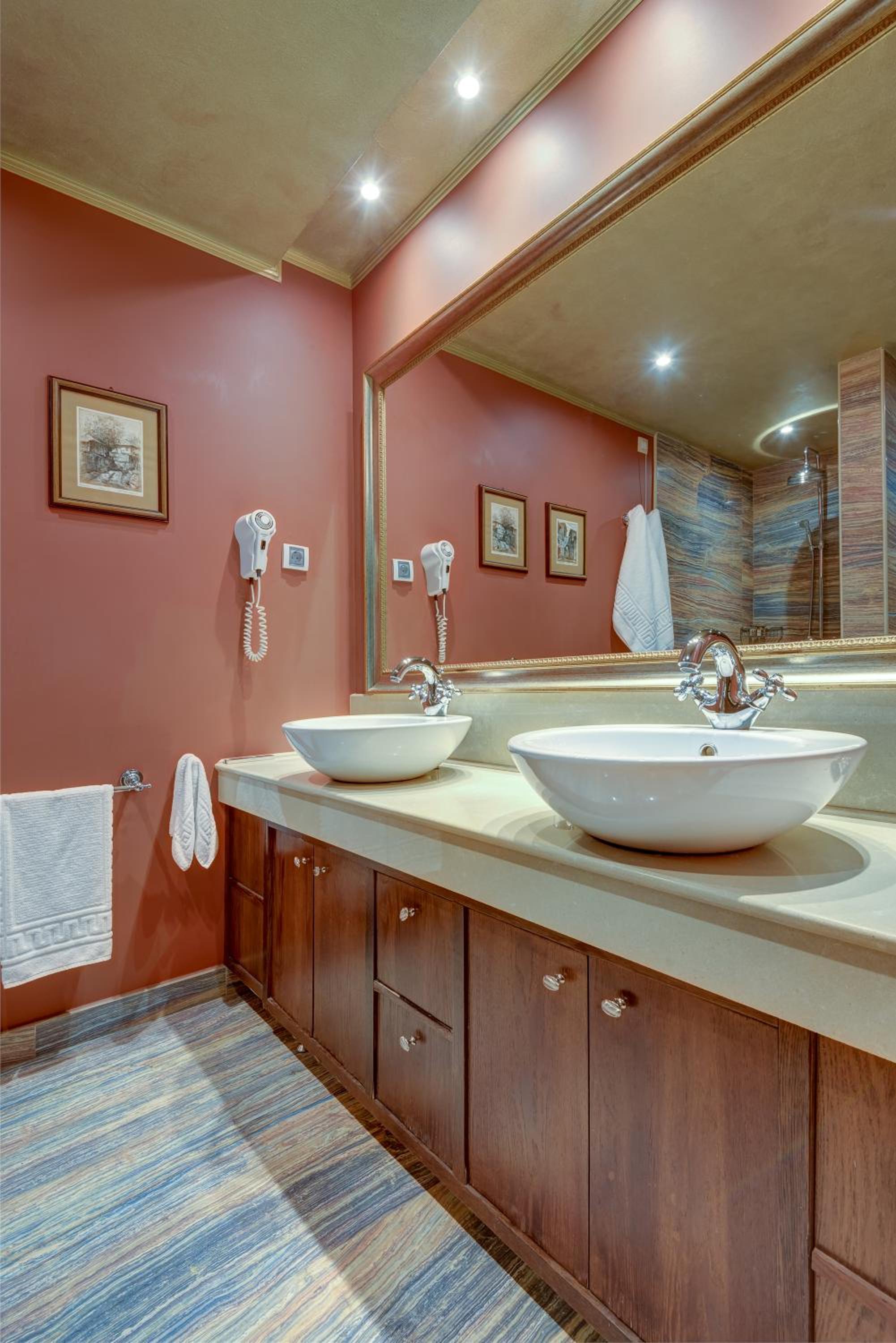 Deluxe Junior Suite with Mountain view (2 Adults) photo 3