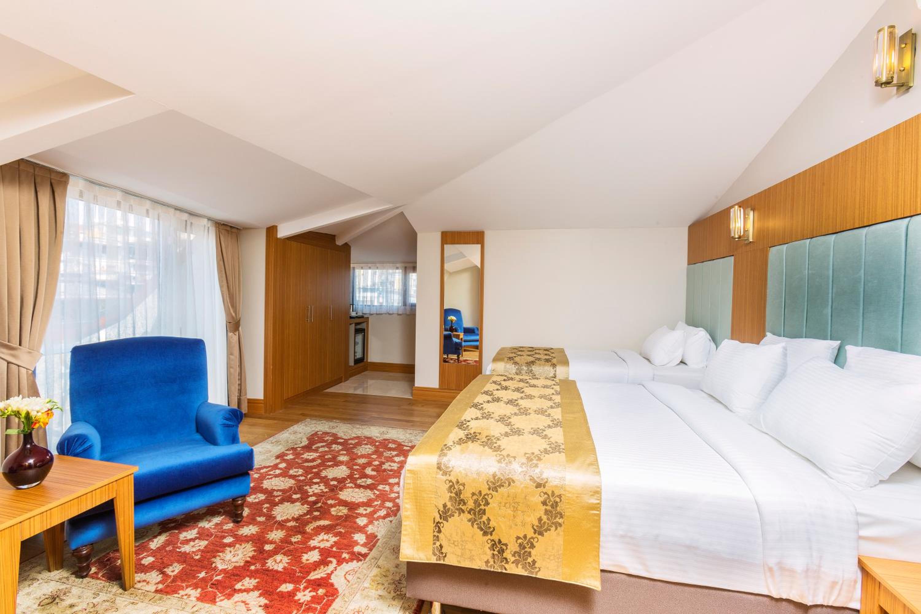 Triple Room with Balcony photo 3