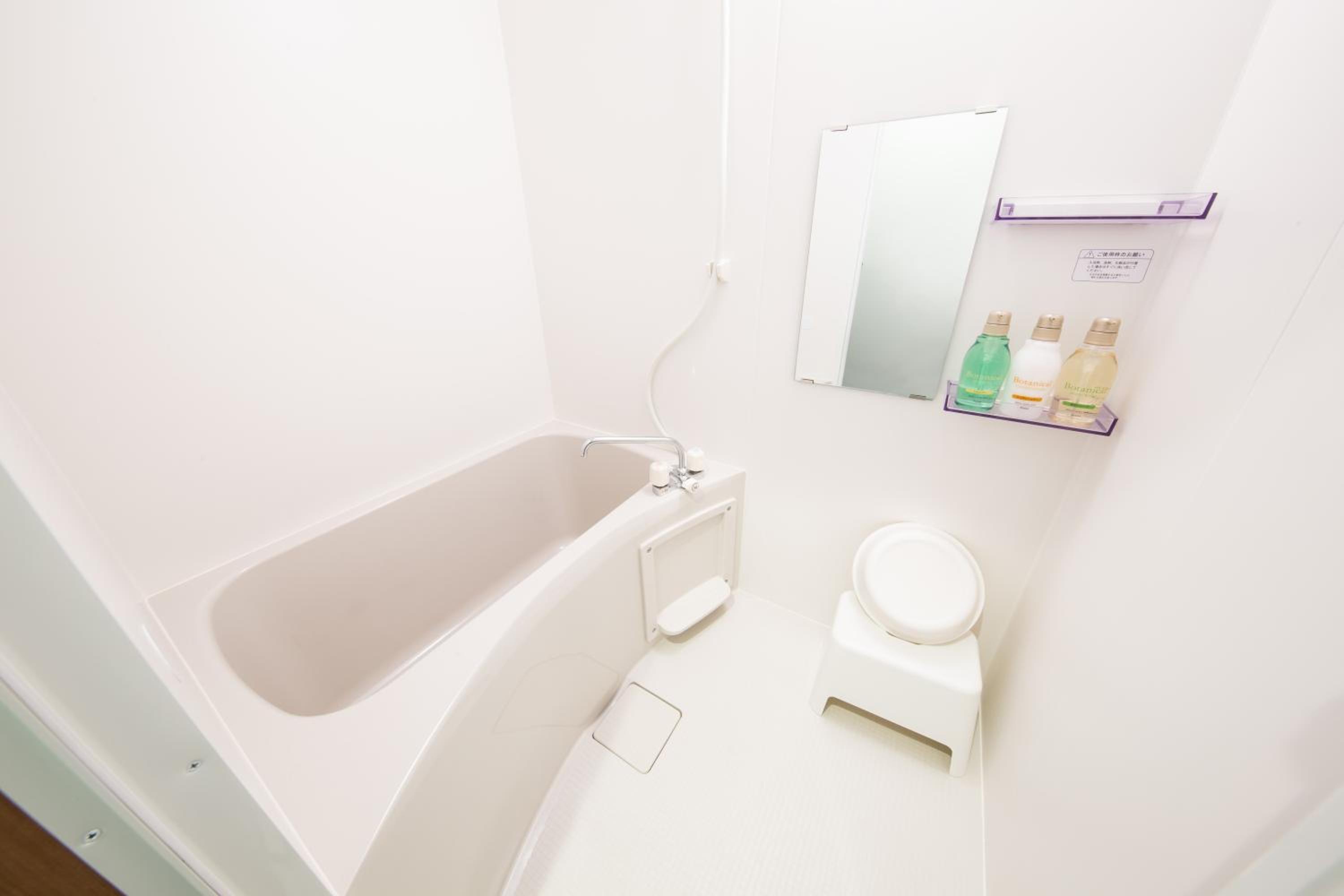 standard Double Room with Shared Shower and Toilet photo 2