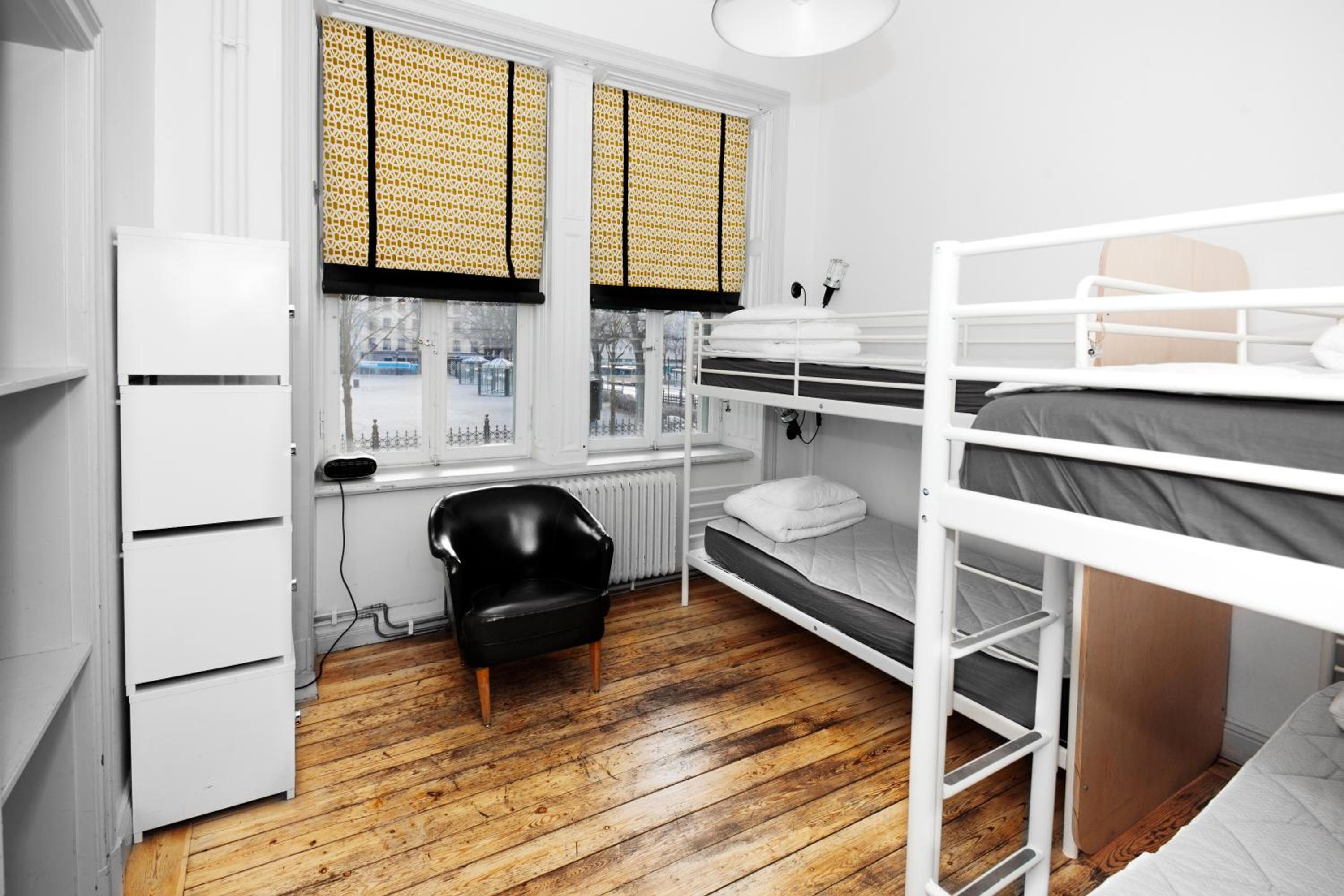 Bed in 4-Bed Dormitory Room