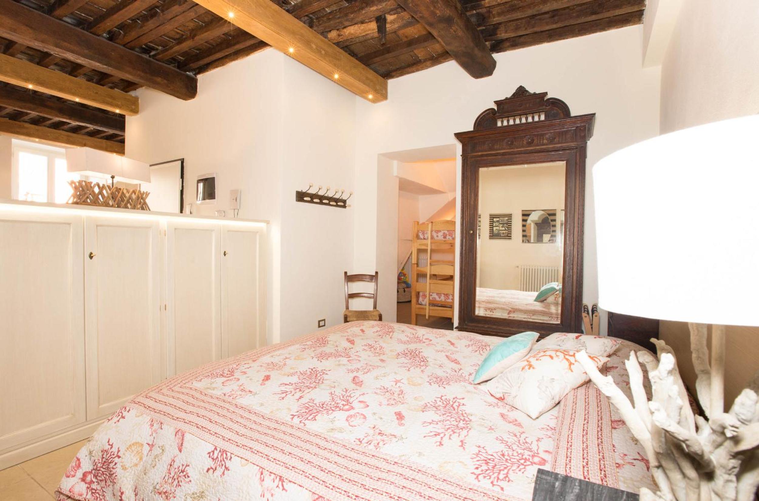 Three-Bedroom Apartment - Photo 9
