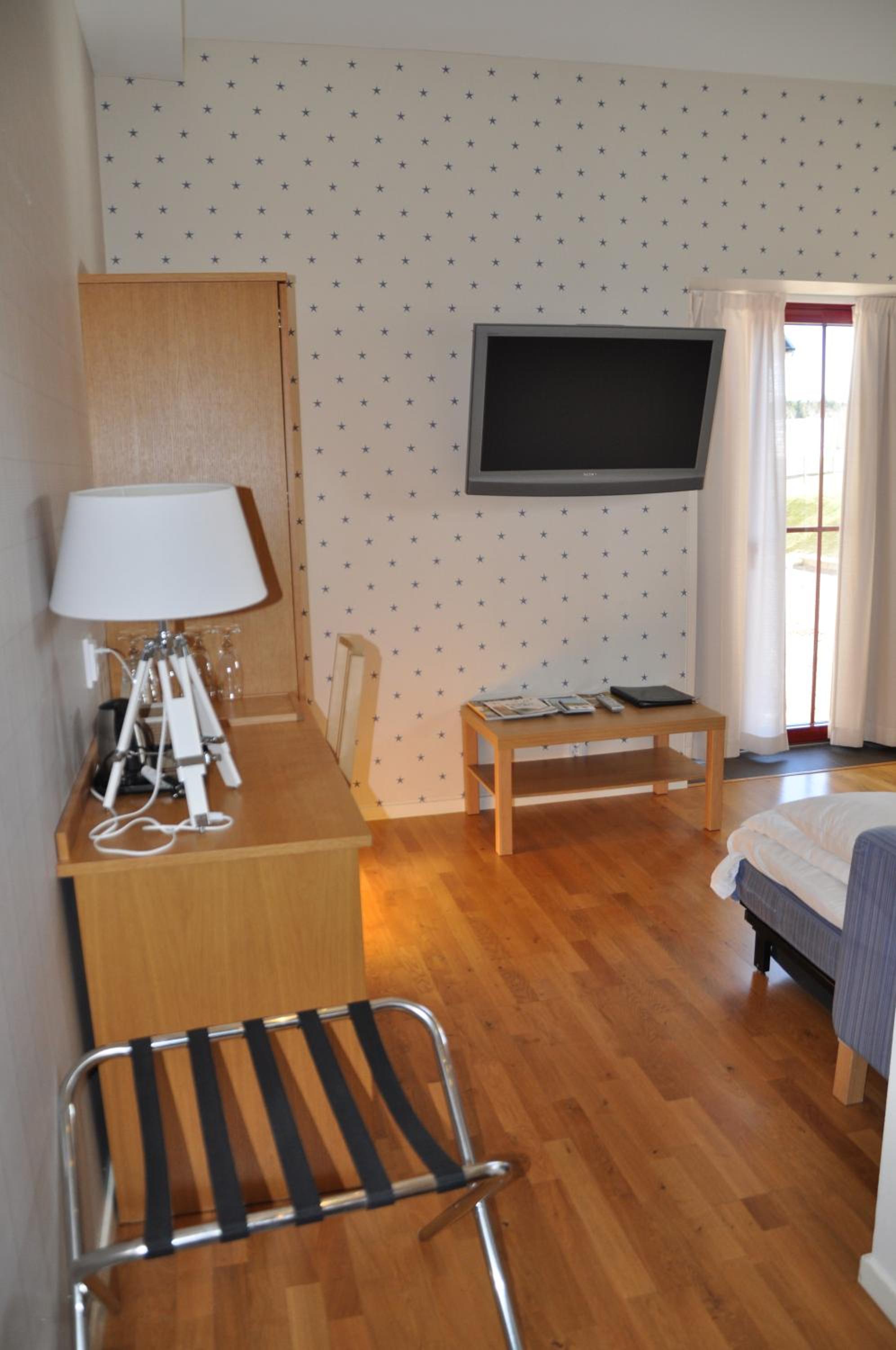 Suite - Photo 5