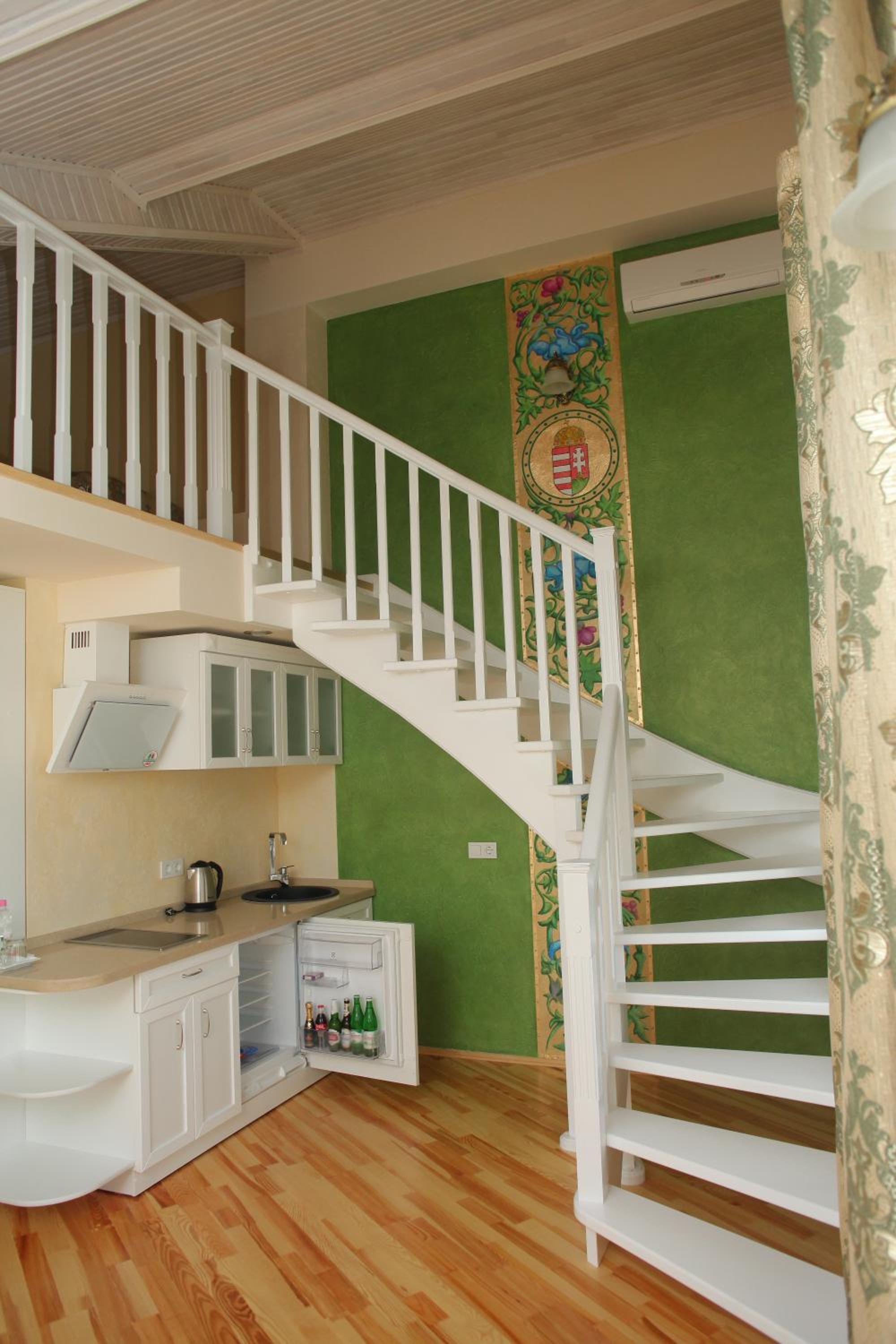 Apartment - Split Level photo 1