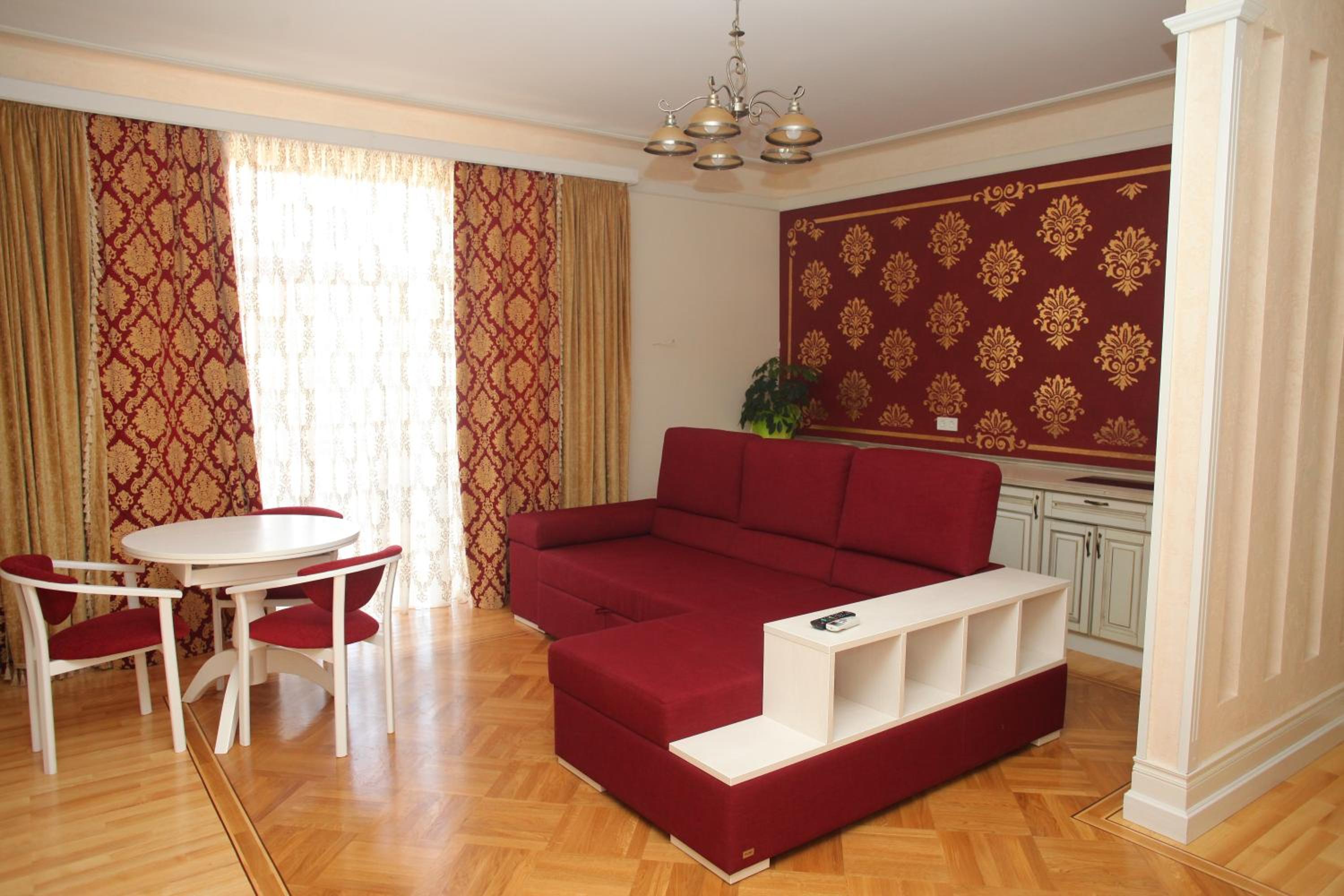 Suite with Spa Bath photo 1