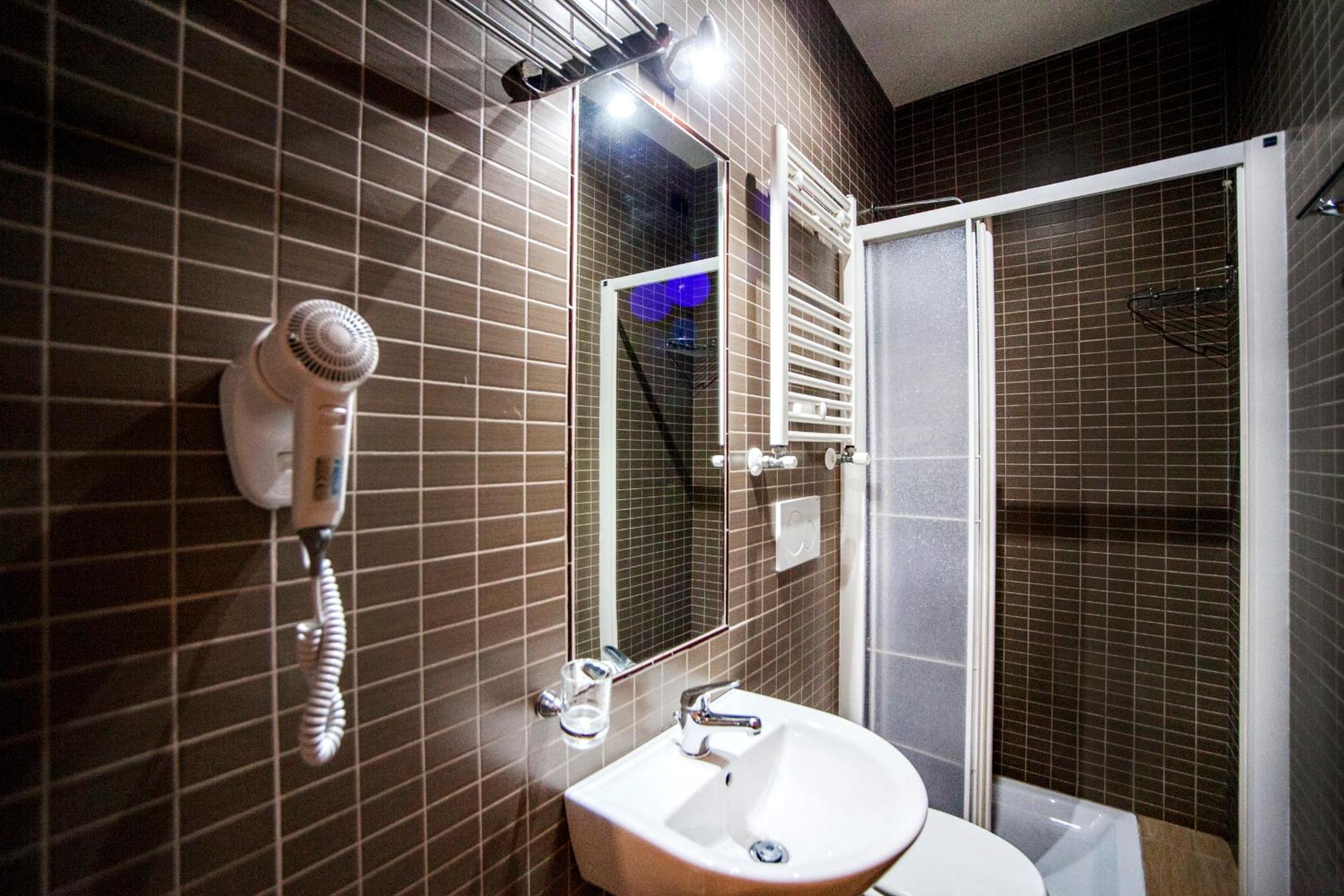 Twin Room with Shared Bathroom