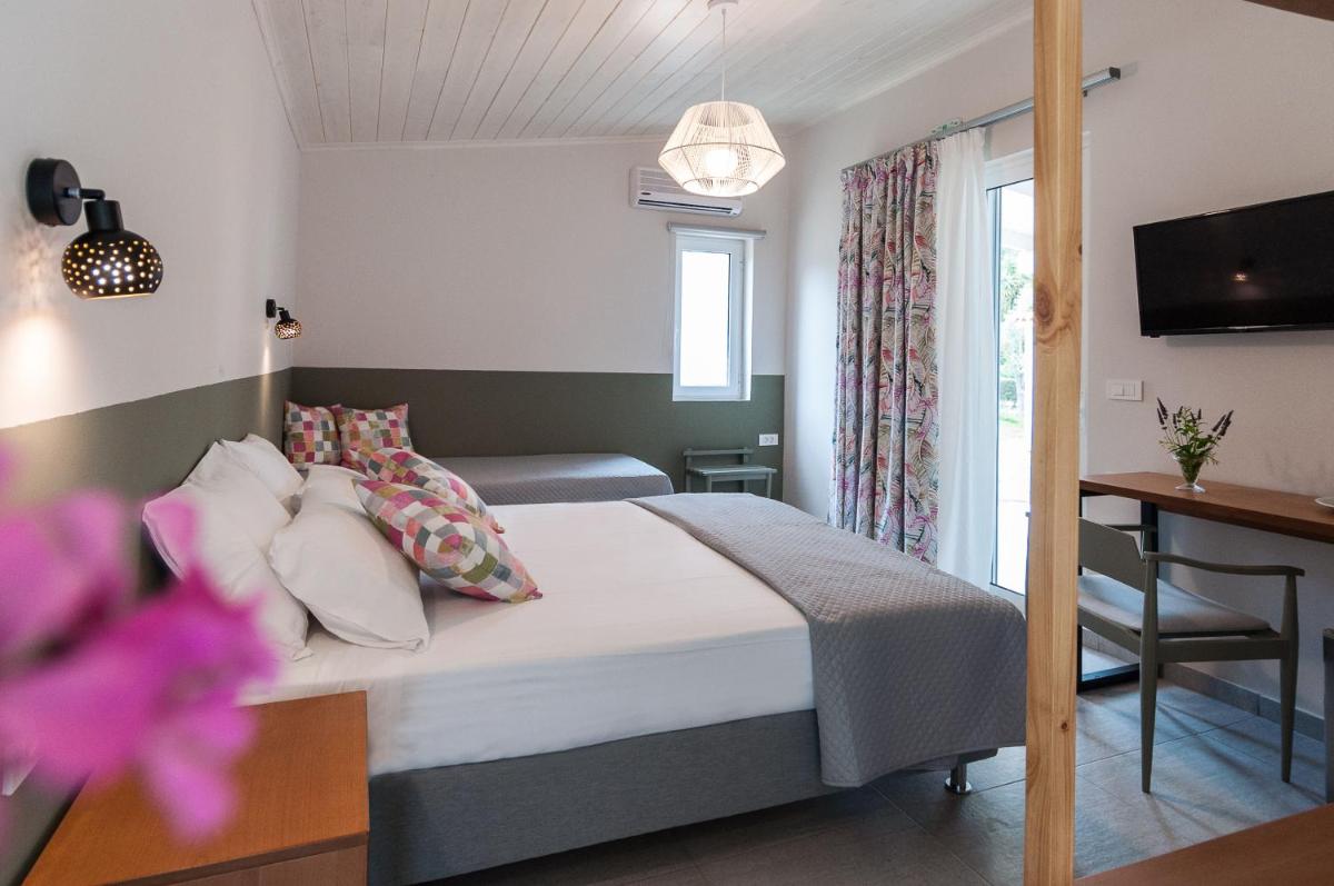 Bungalow with Sea View