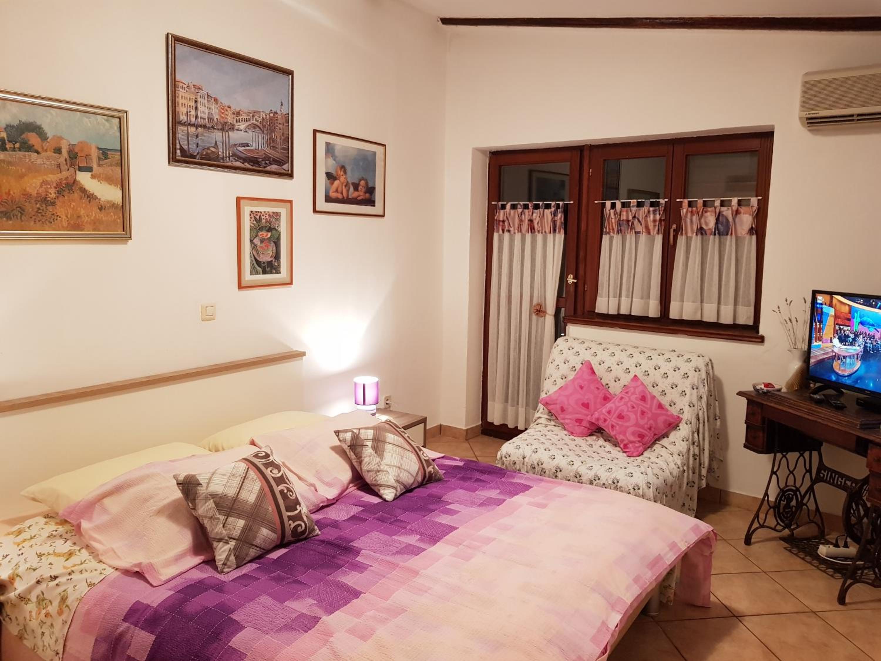 Apartment with Sea View - Photo 4