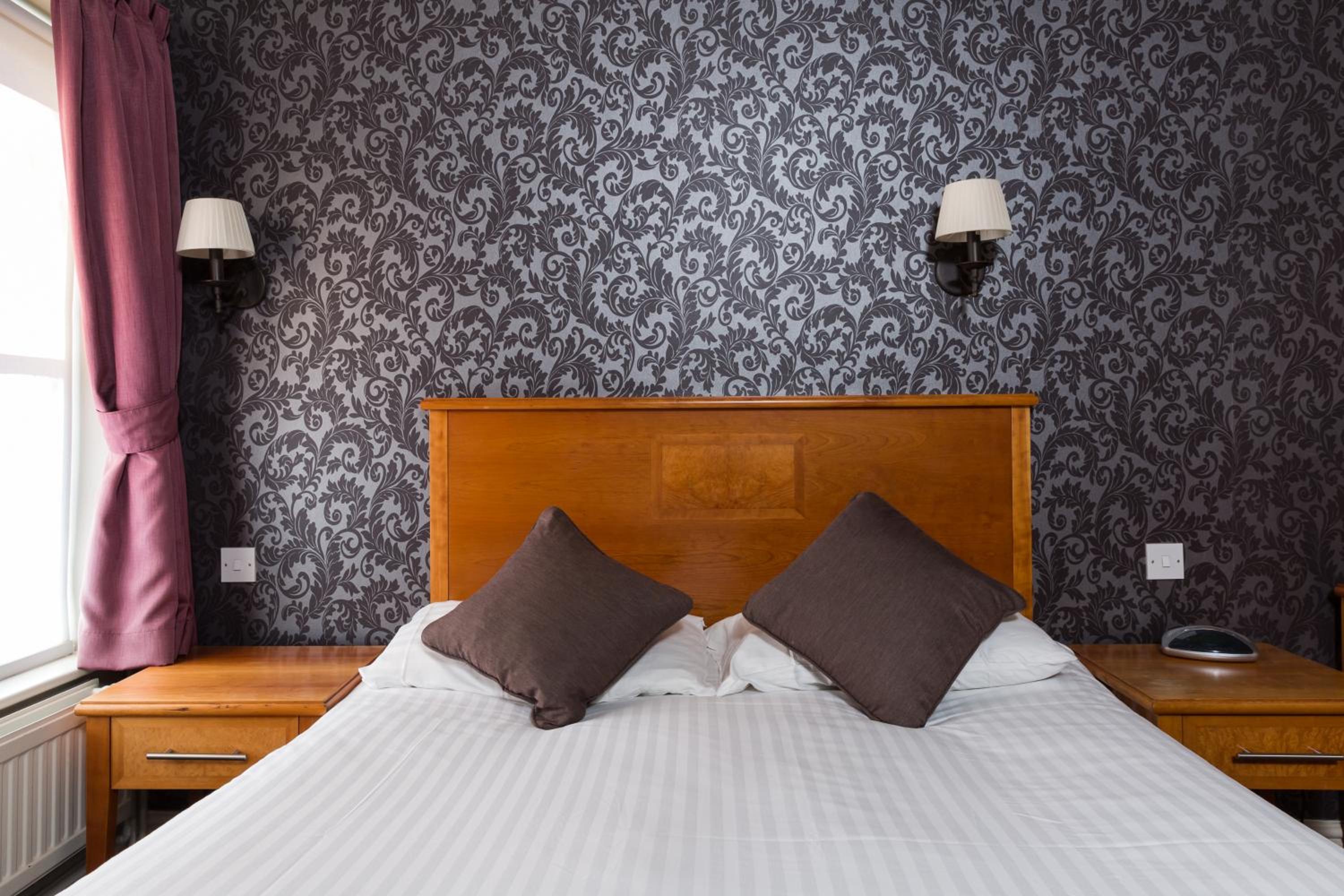 Double Room - Photo 5