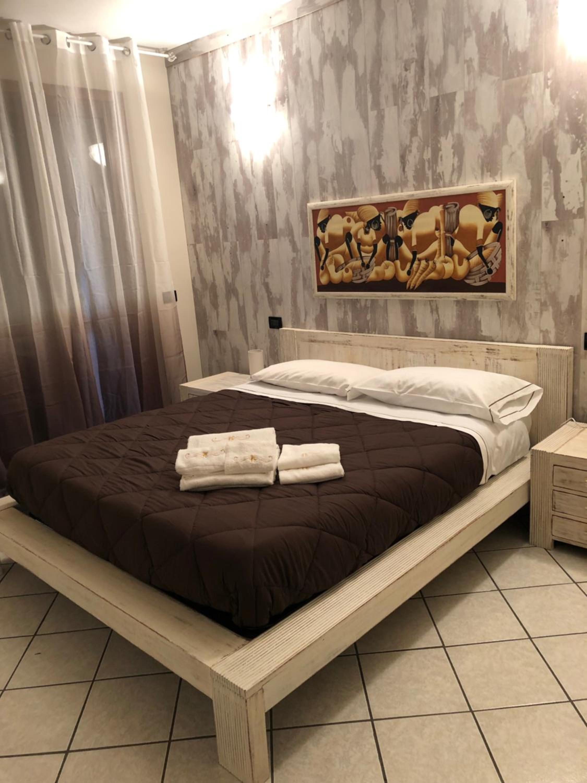 Three-Bedroom Apartment - Photo 1
