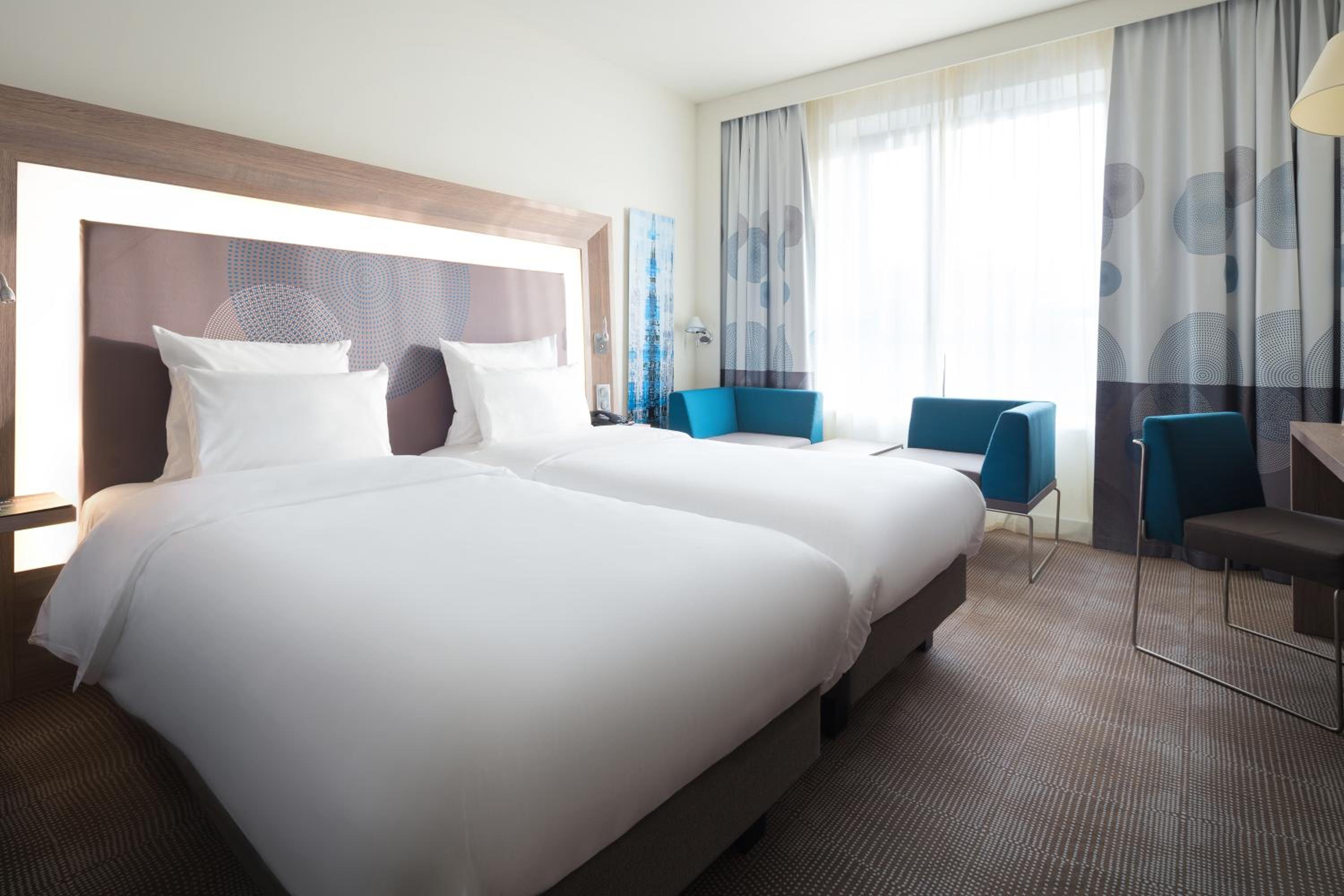 Standard Twin Room - Photo 1