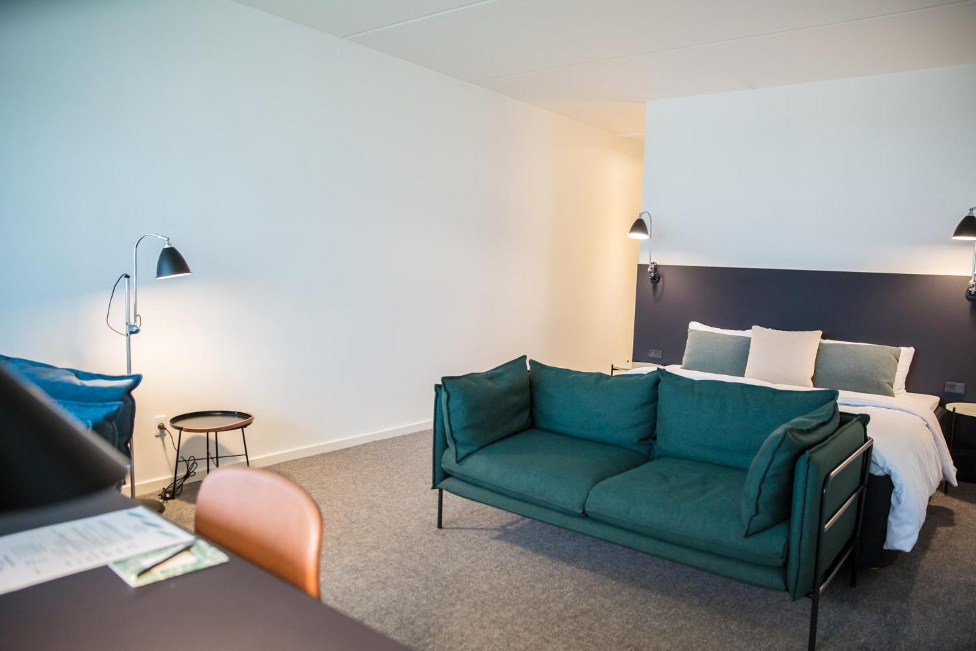Superior King Room - Photo 3