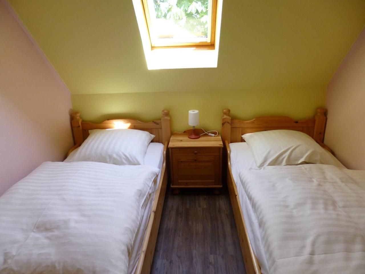Three-Bedroom House ( Ferienhaus mit Kamin ) photo 2