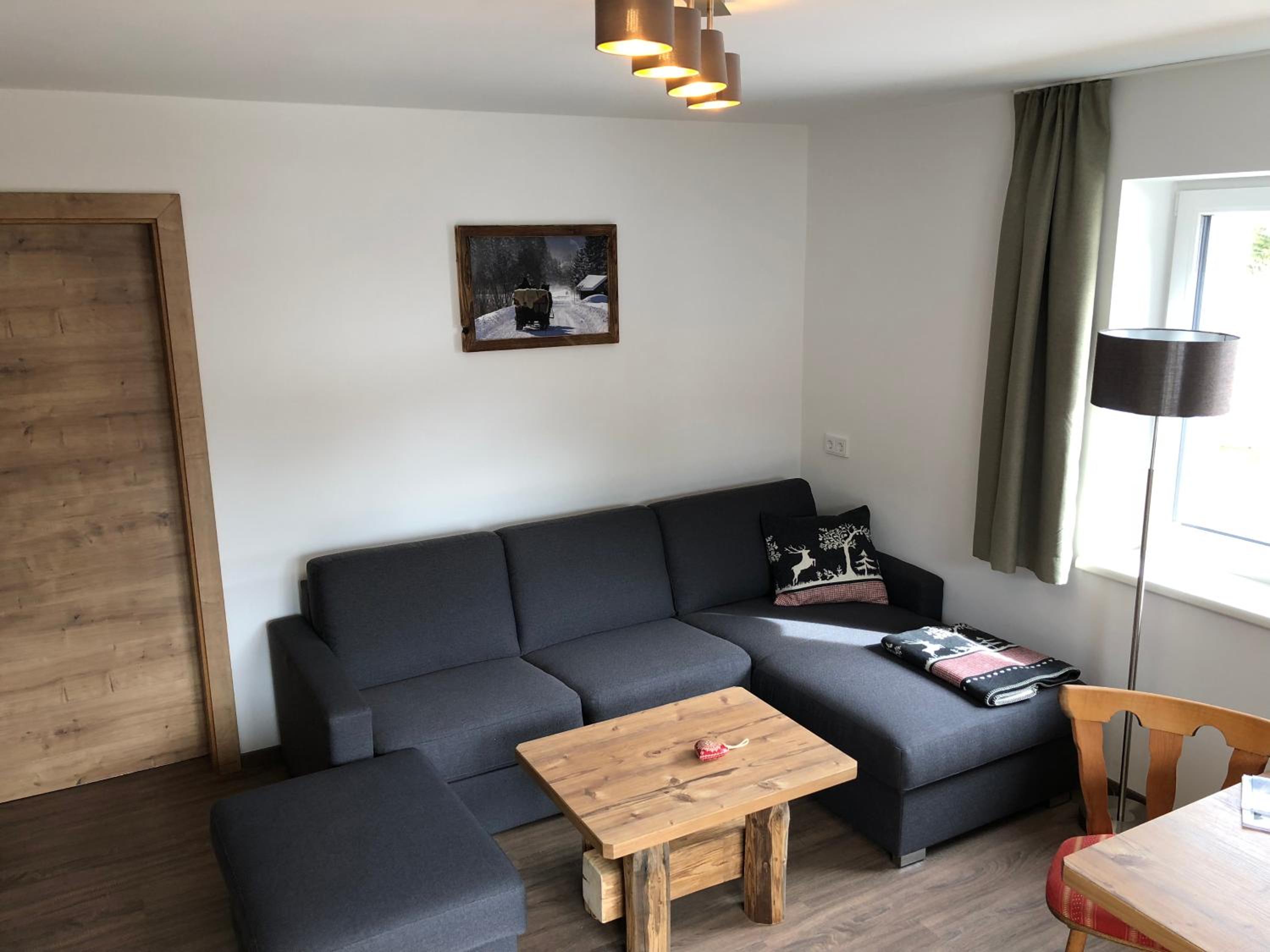 One-Bedroom Apartment photo 1