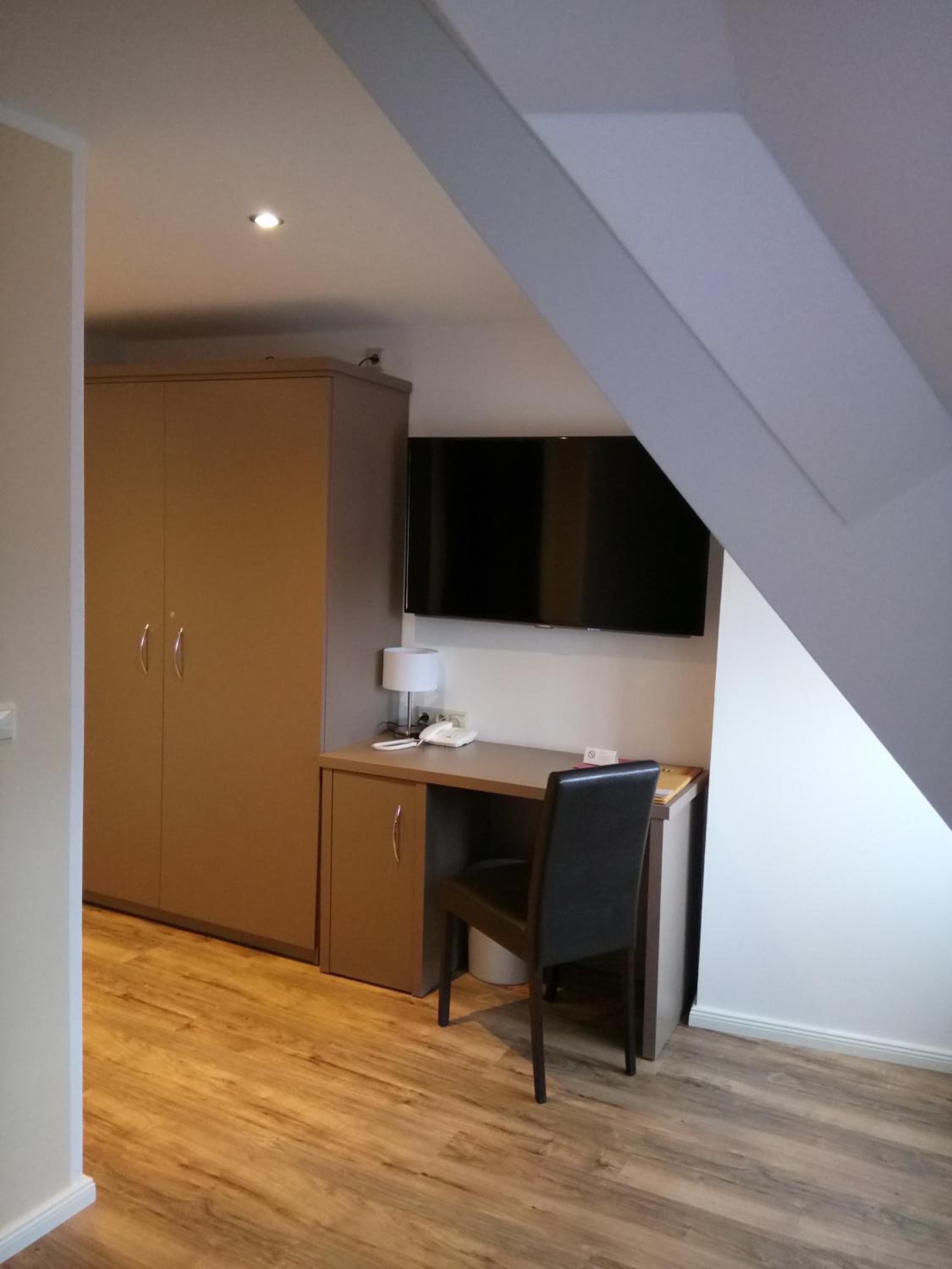 Suite - Photo 6