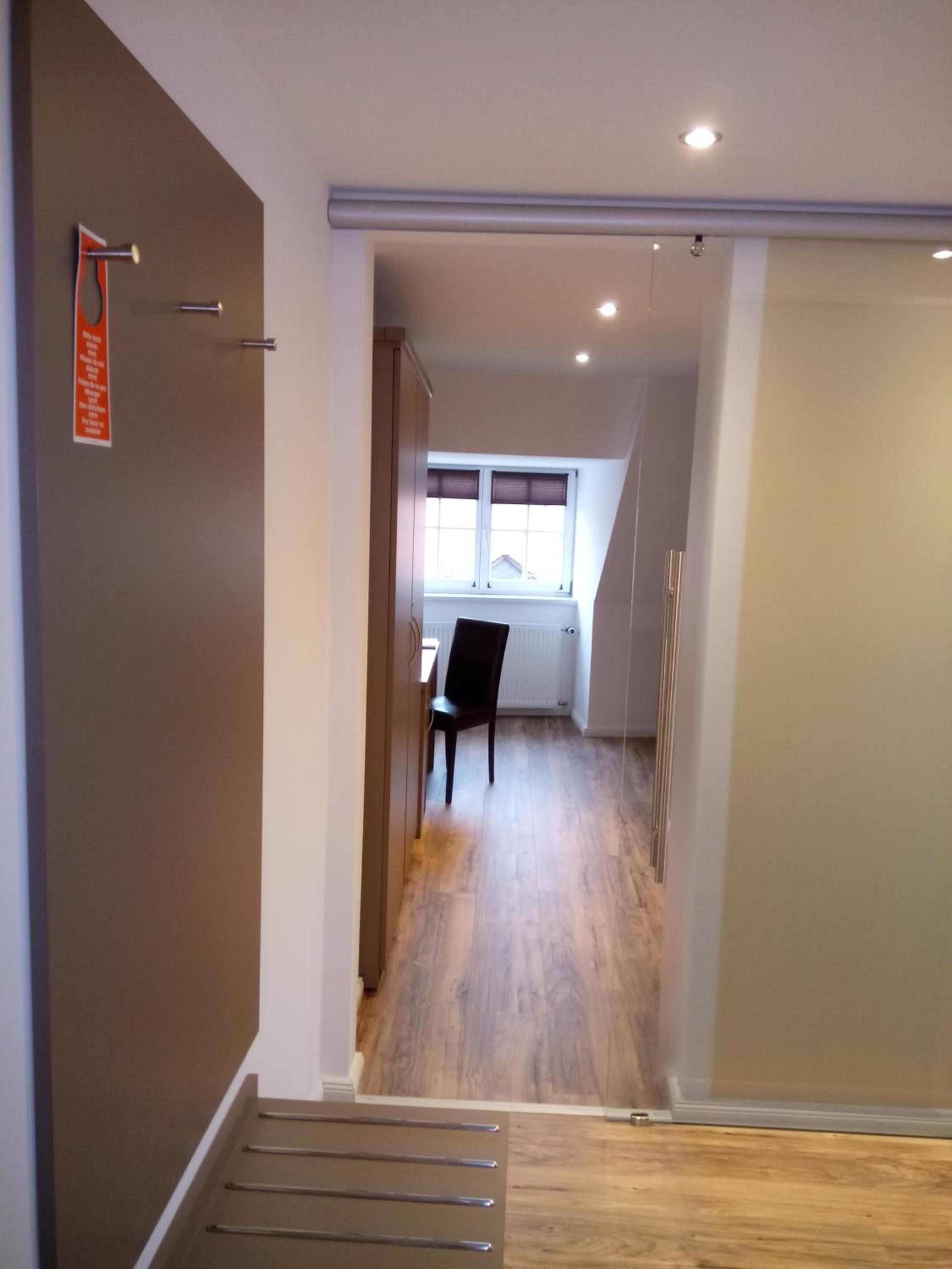 Suite - Photo 5