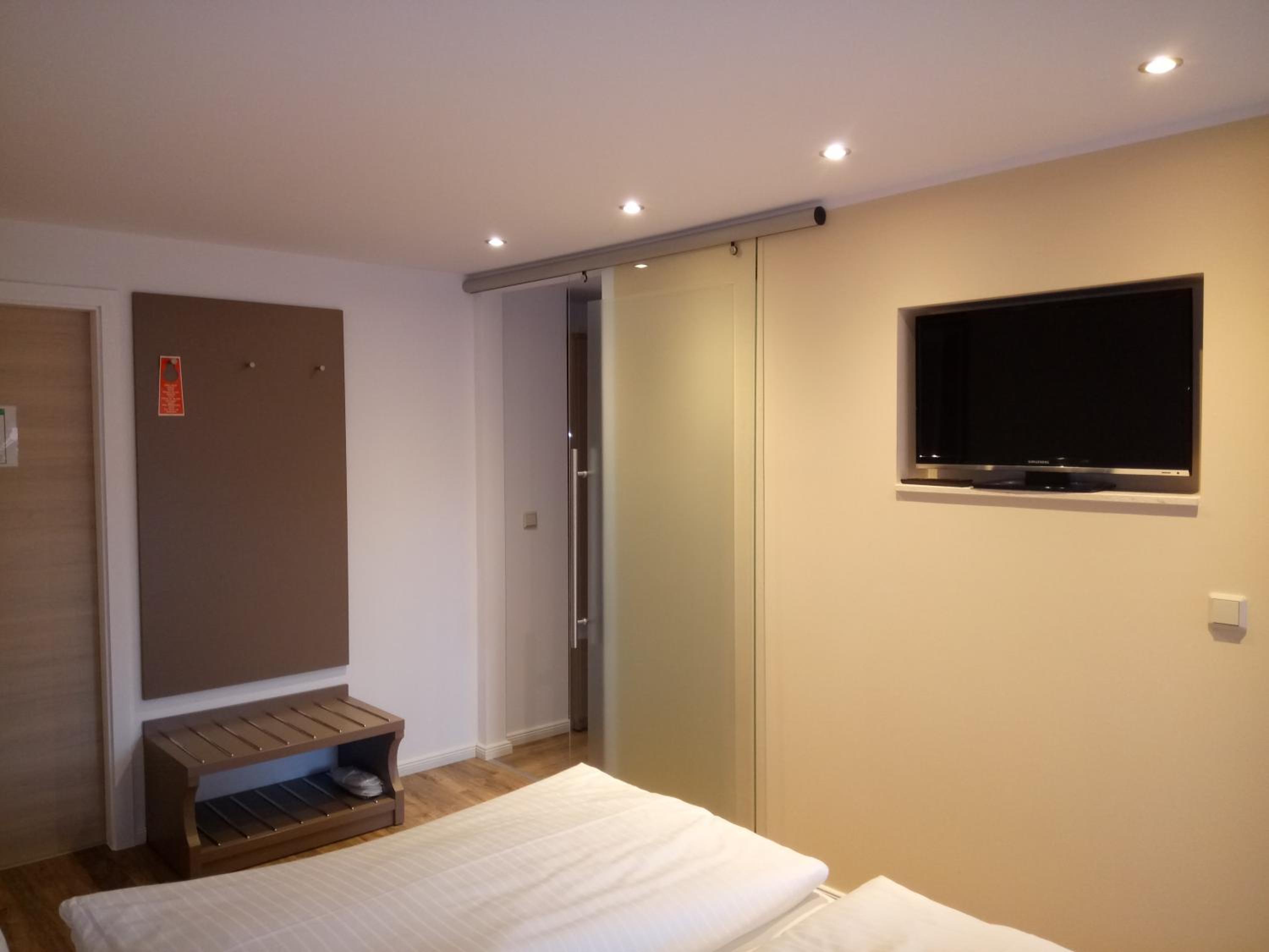 Suite - Photo 4