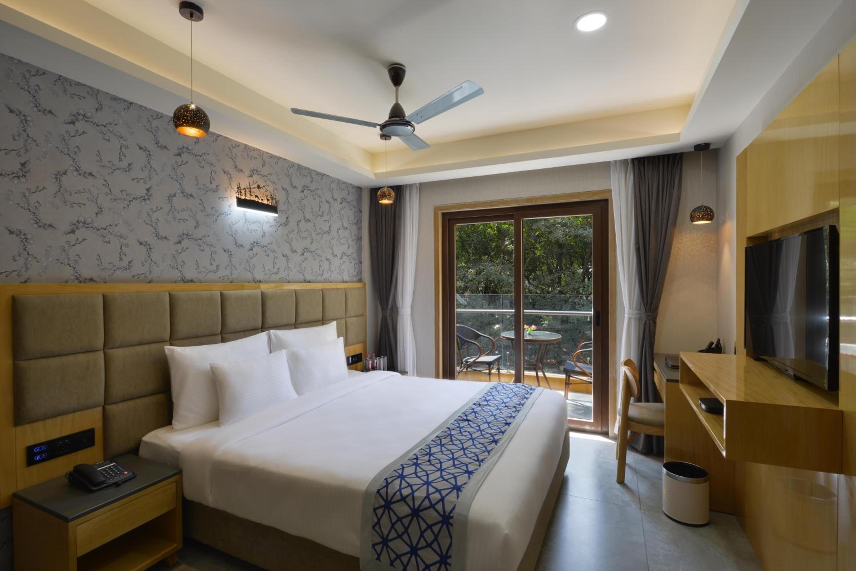 Deluxe Double Room - Photo 2