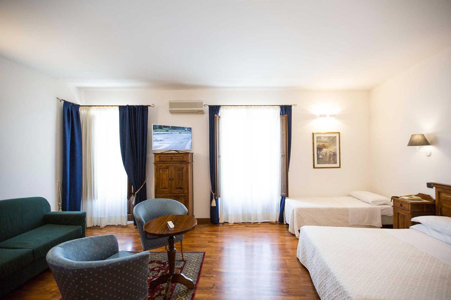 Deluxe Double Room with Balcony and Sea View