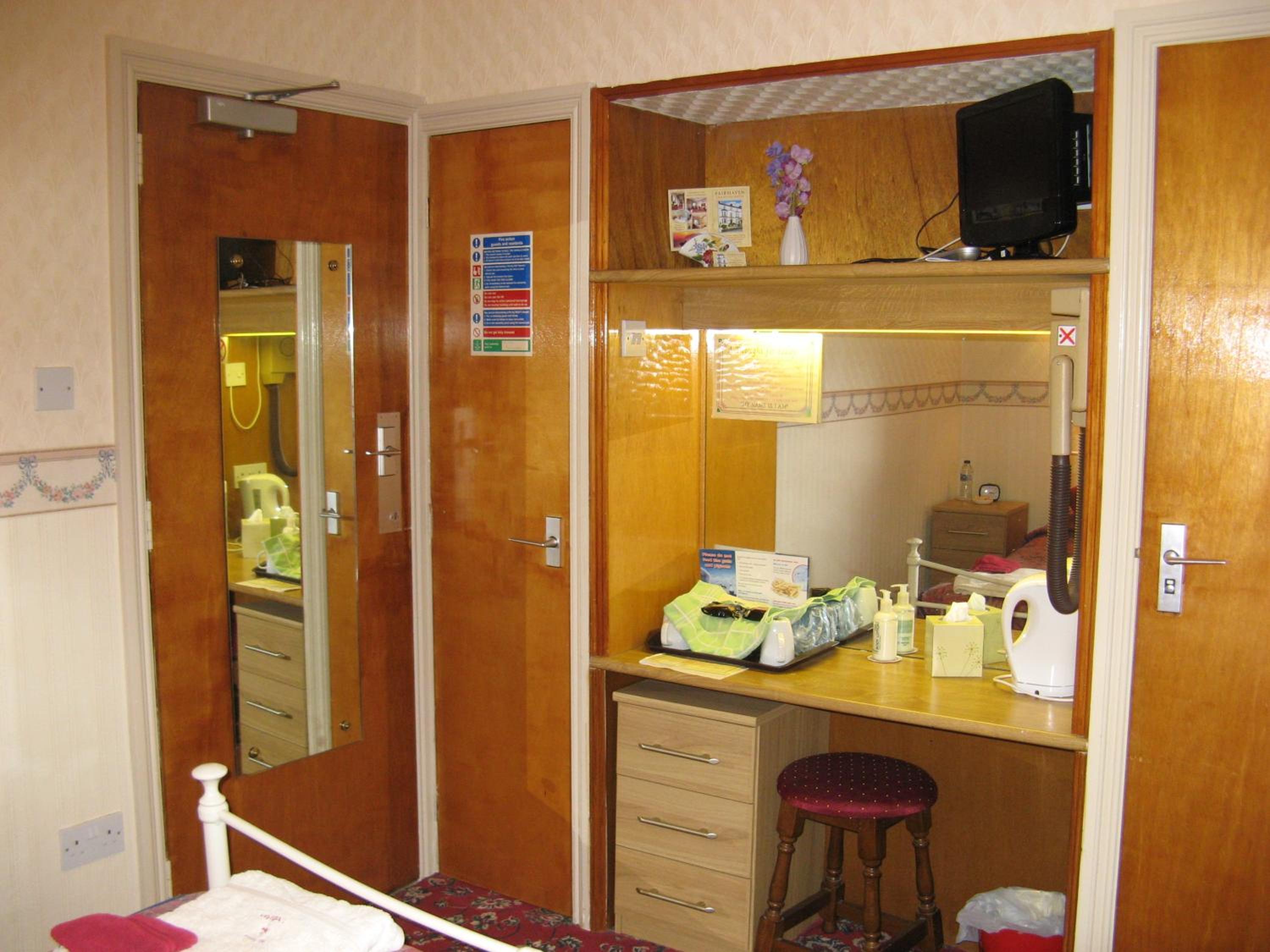 Small Double Room - Photo 3