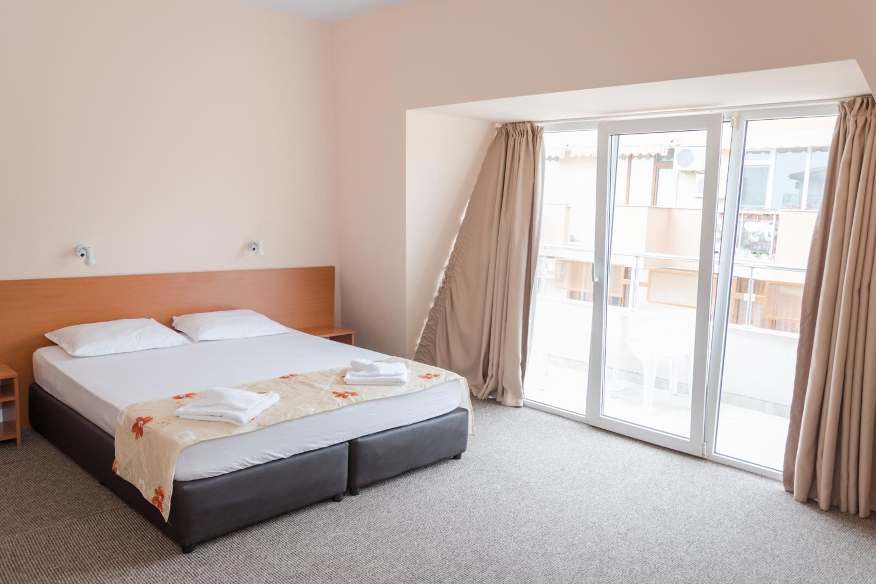 Luxury Triple Room photo 3