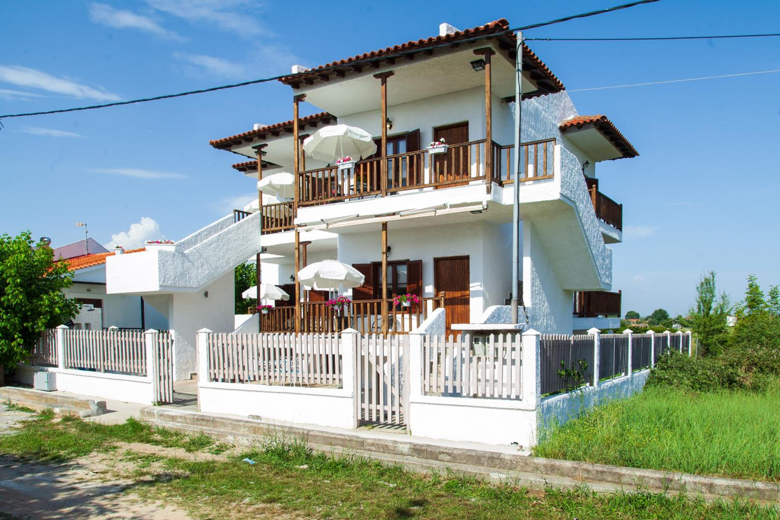 One-Bedroom House photo 2
