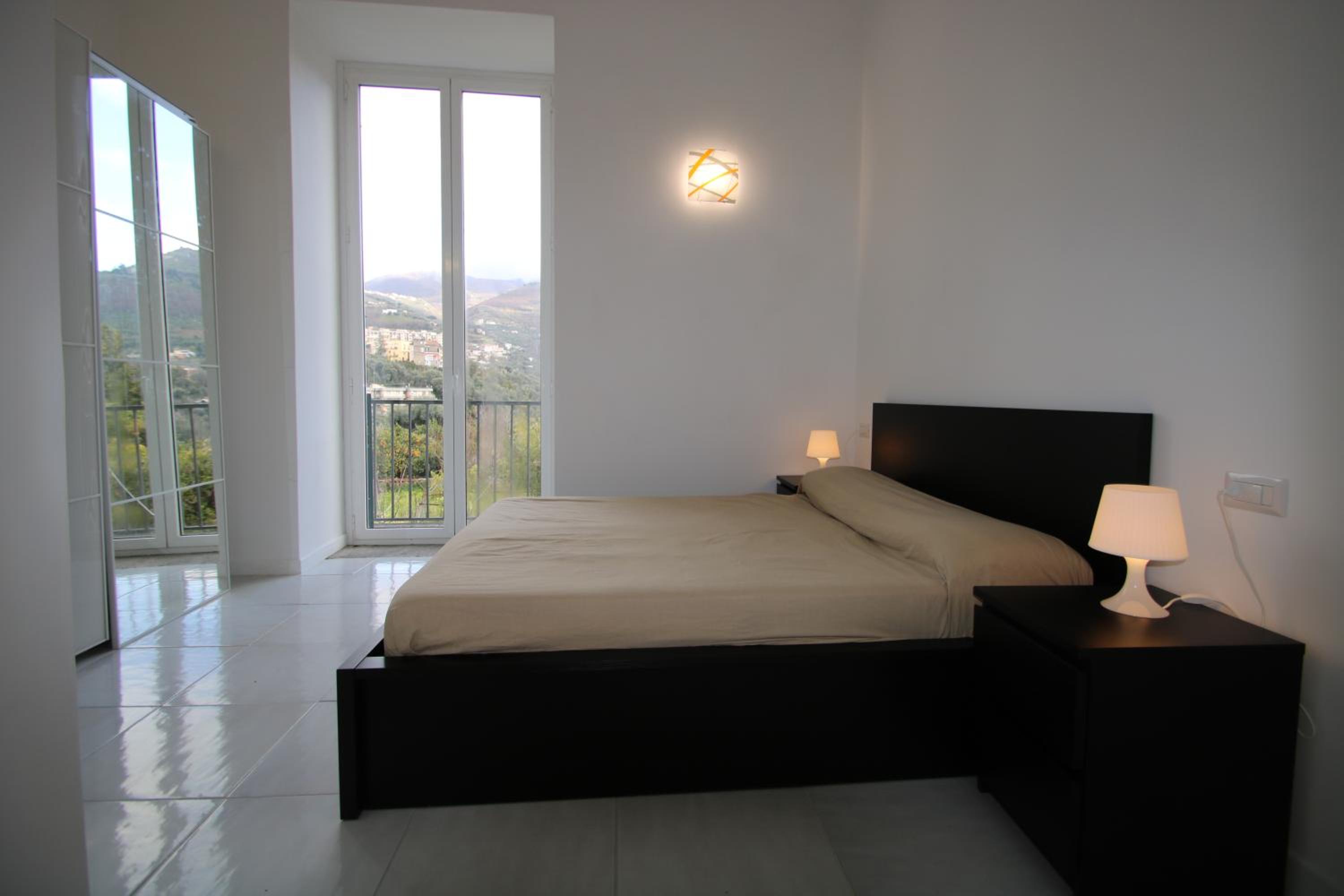 Apartment With Garden View