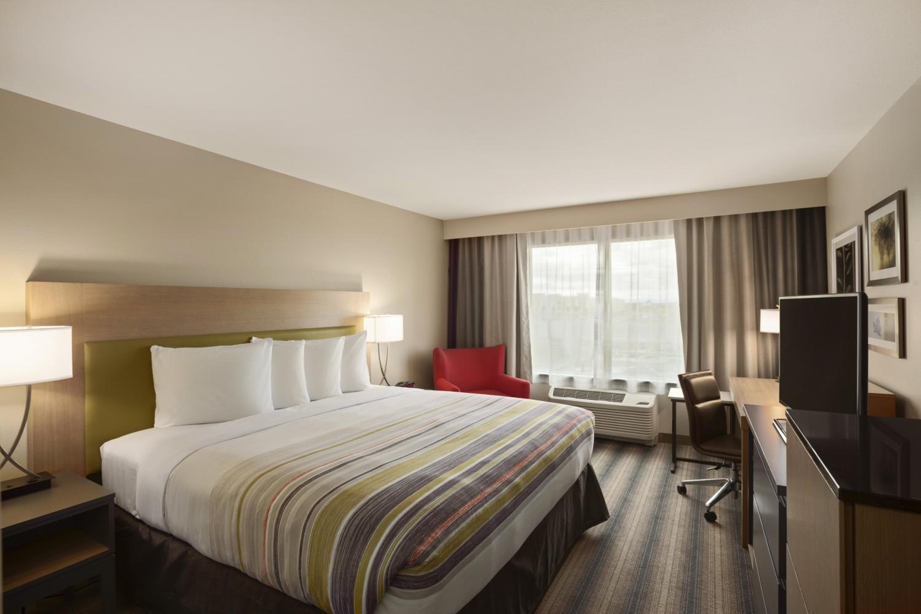 King Room - Disability Access/Non Smoking  - Photo 2