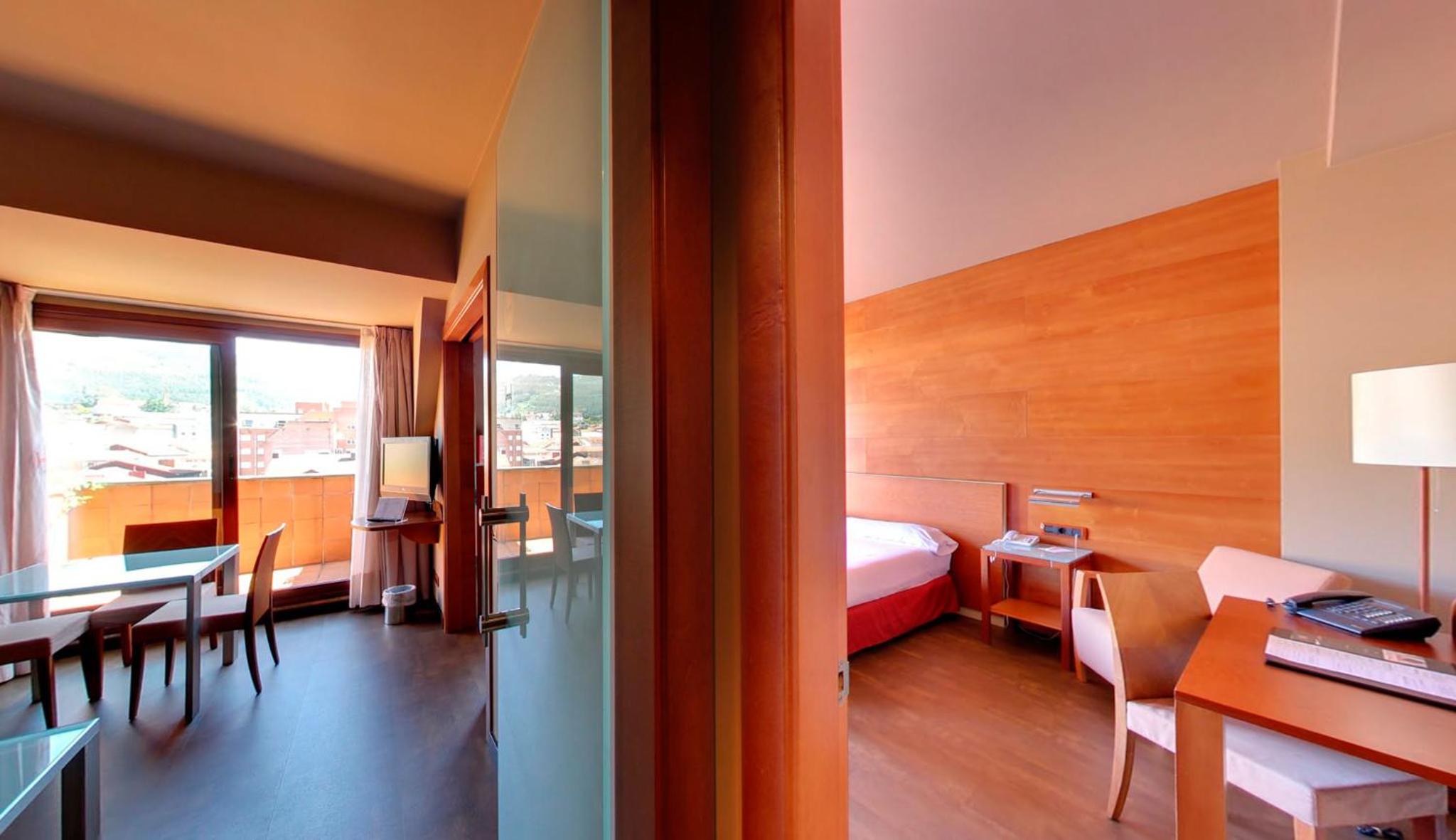 Junior Suite with Balcony - Photo 1