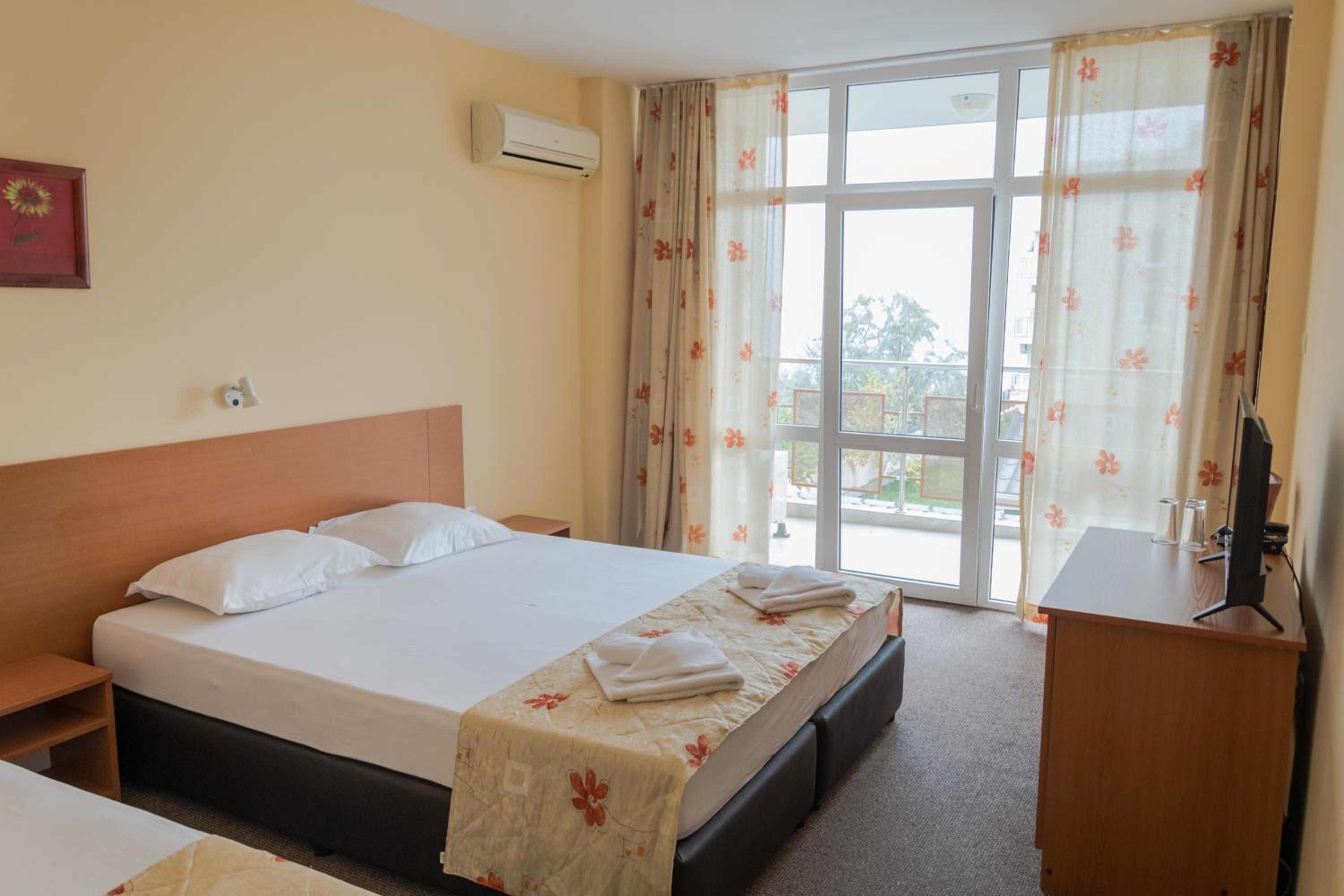 Triple Room with Balcony photo 1