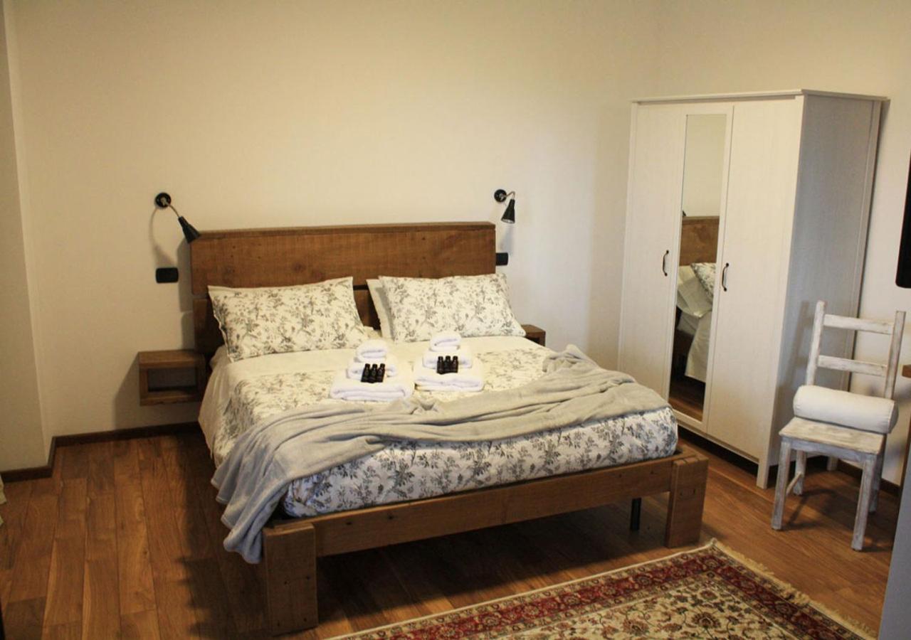 Triple Room with Bathroom - Photo 2