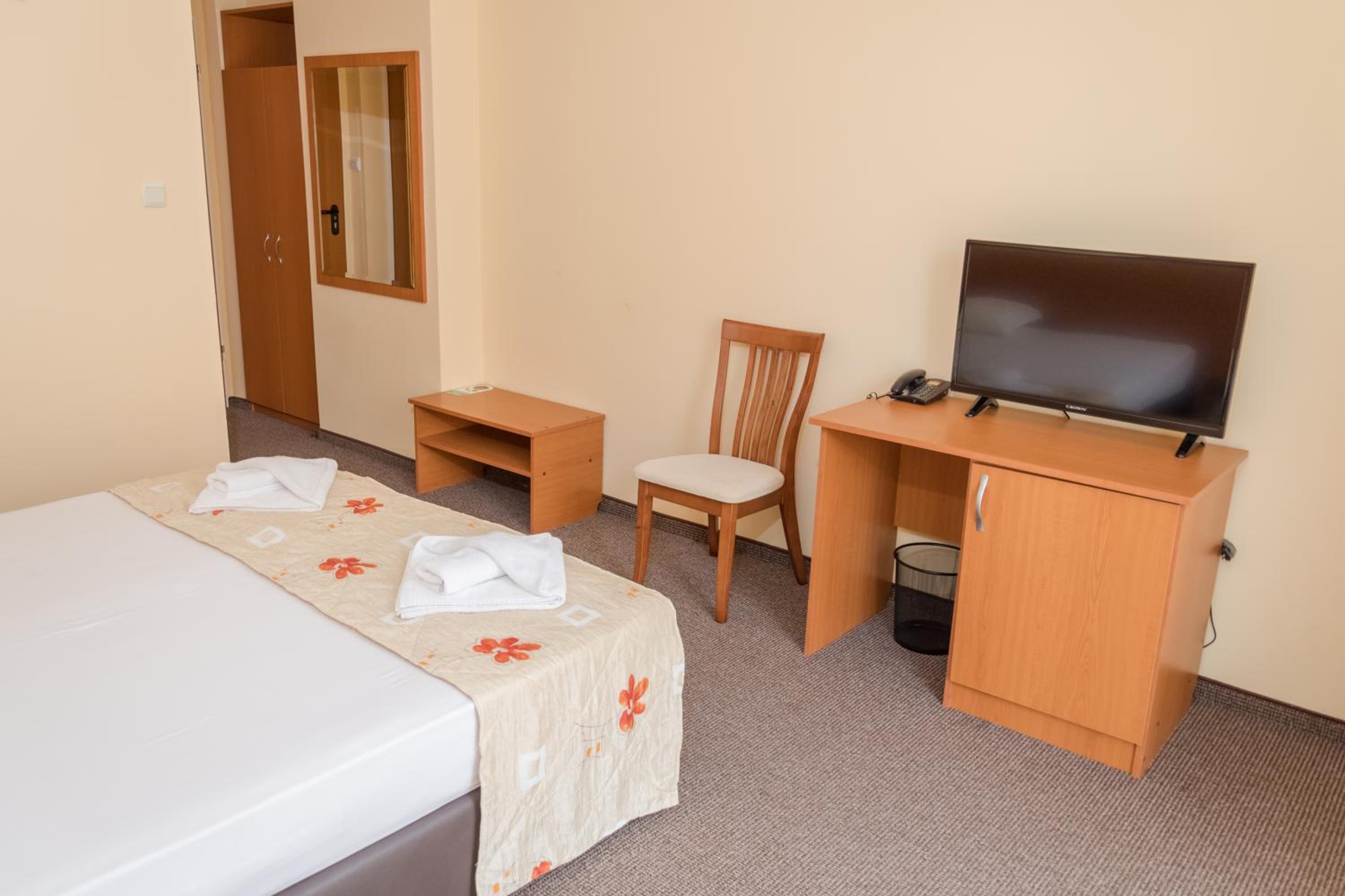 Single Room with Balcony photo 2