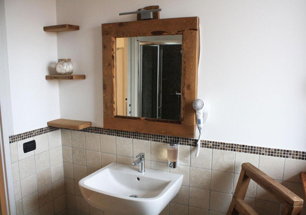 Triple Room with Bathroom - Photo 4