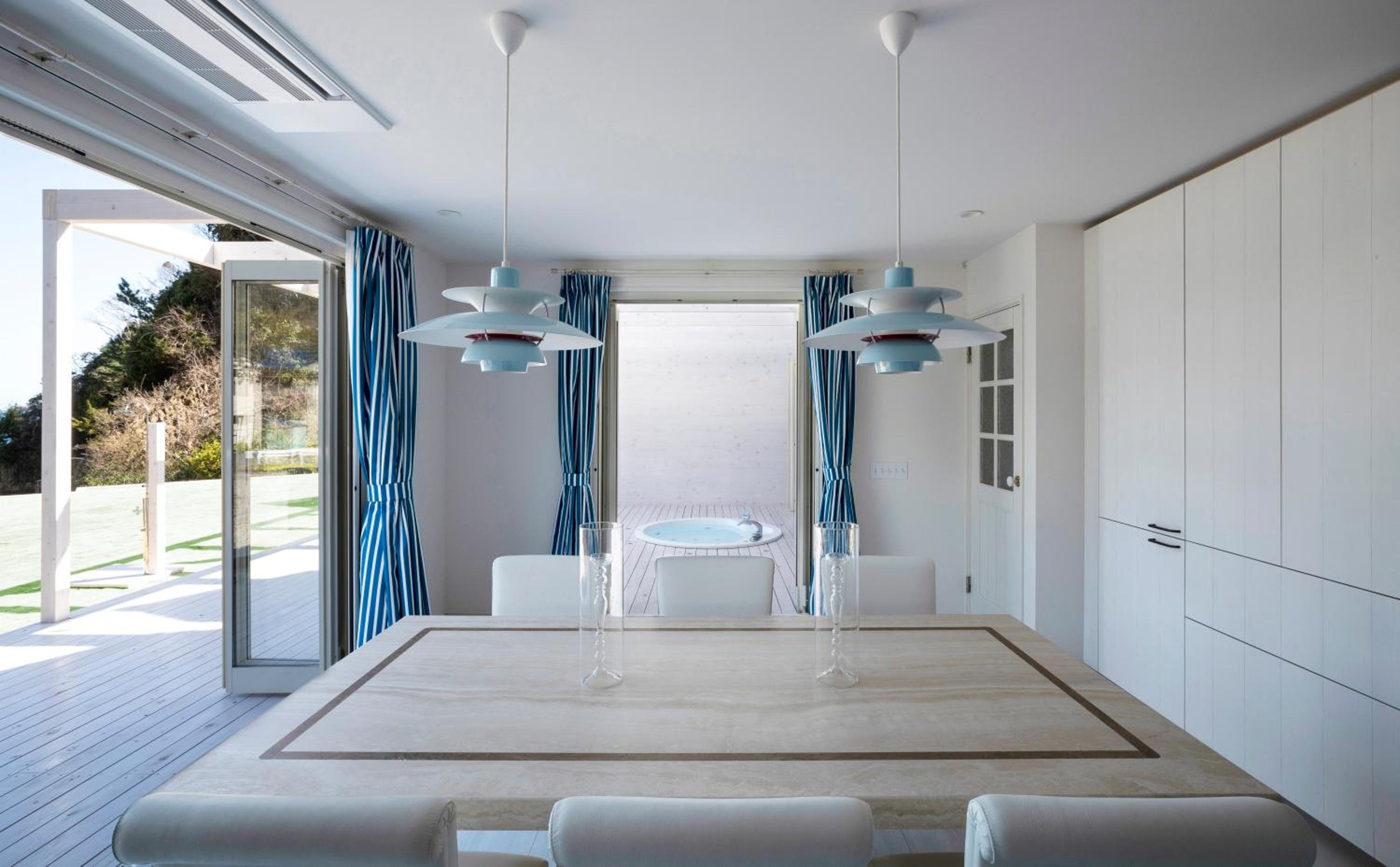 Villa - Beach Front - Photo 8
