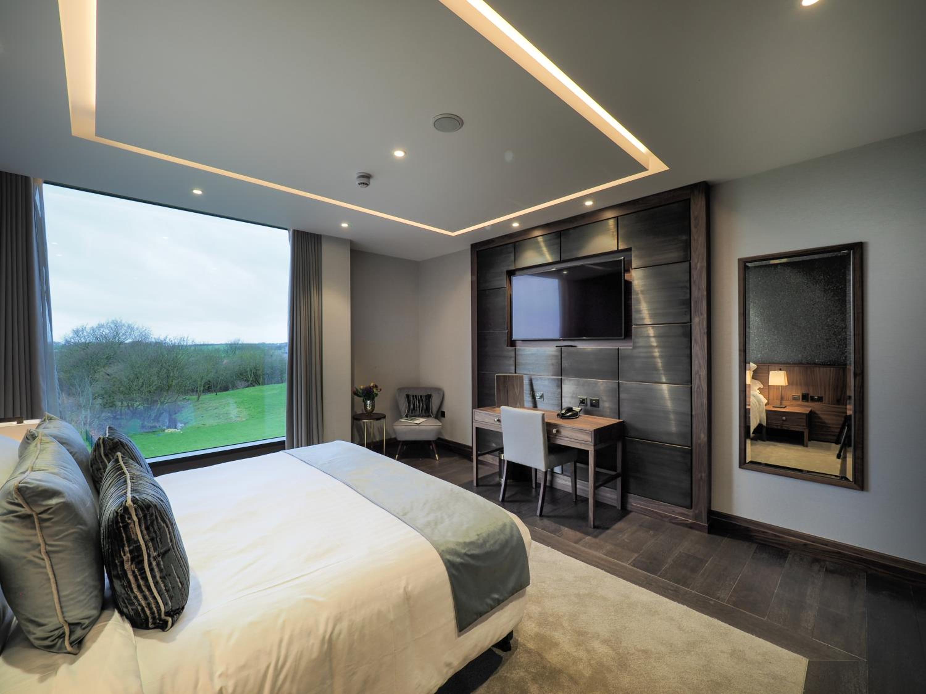 Large Double or Twin Room with Countryside view