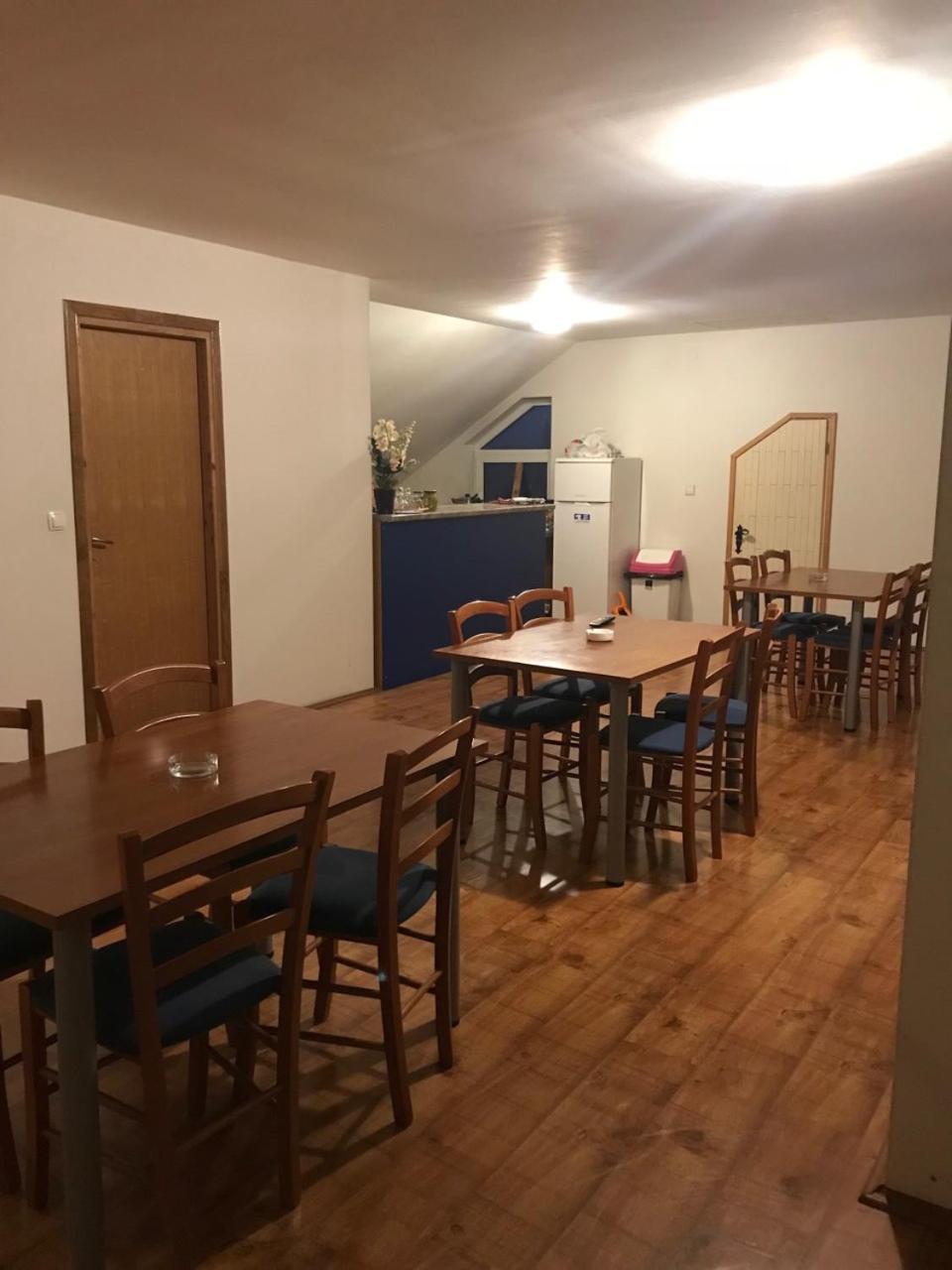 Double Room - Photo 6