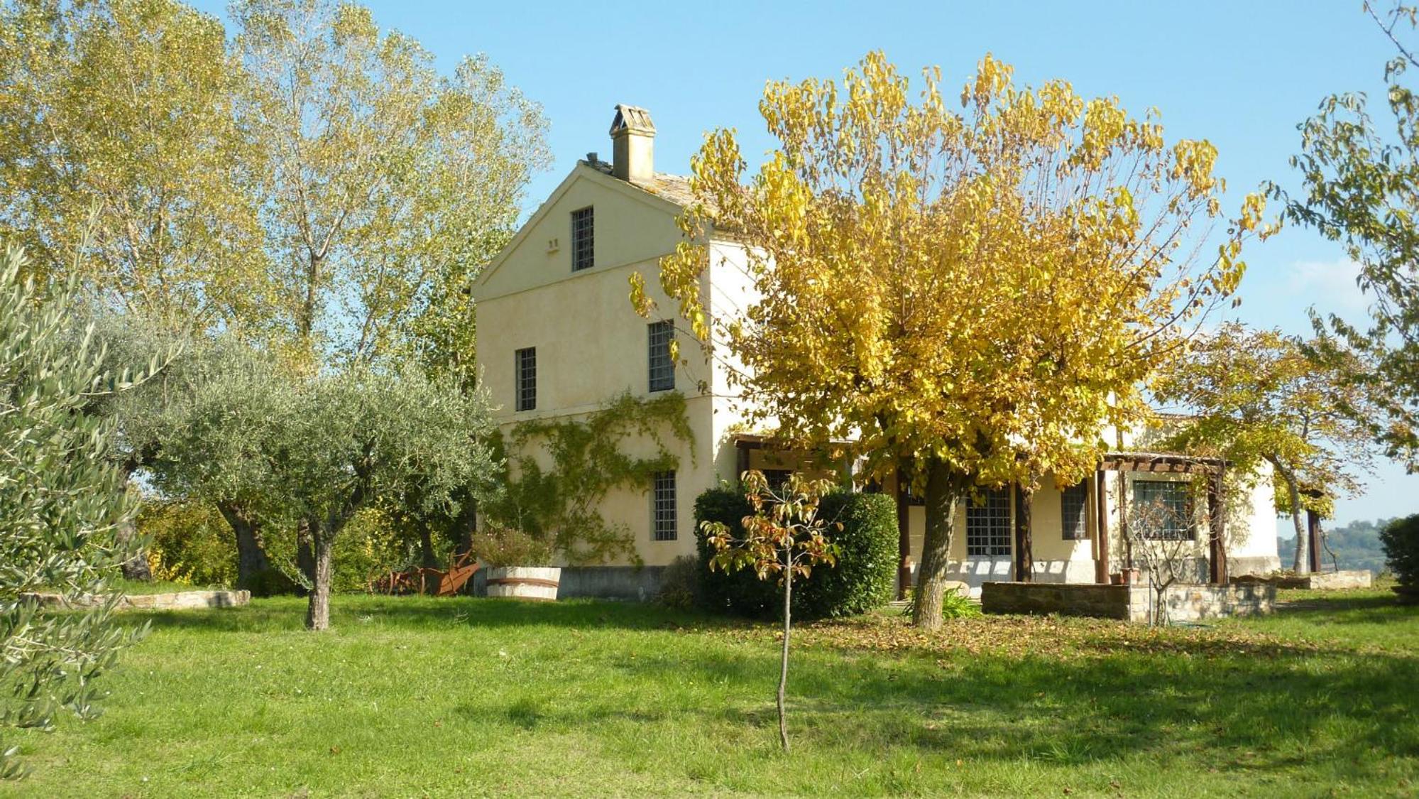 Villa photo 2
