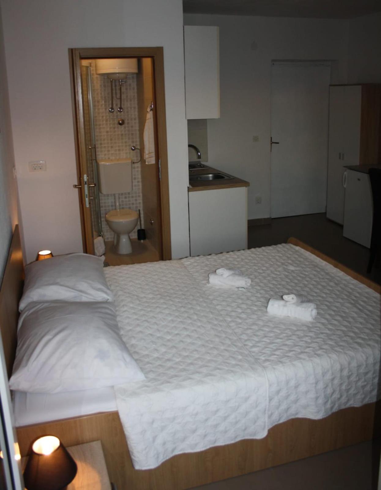 Studio Apartment with Sea View photo 2