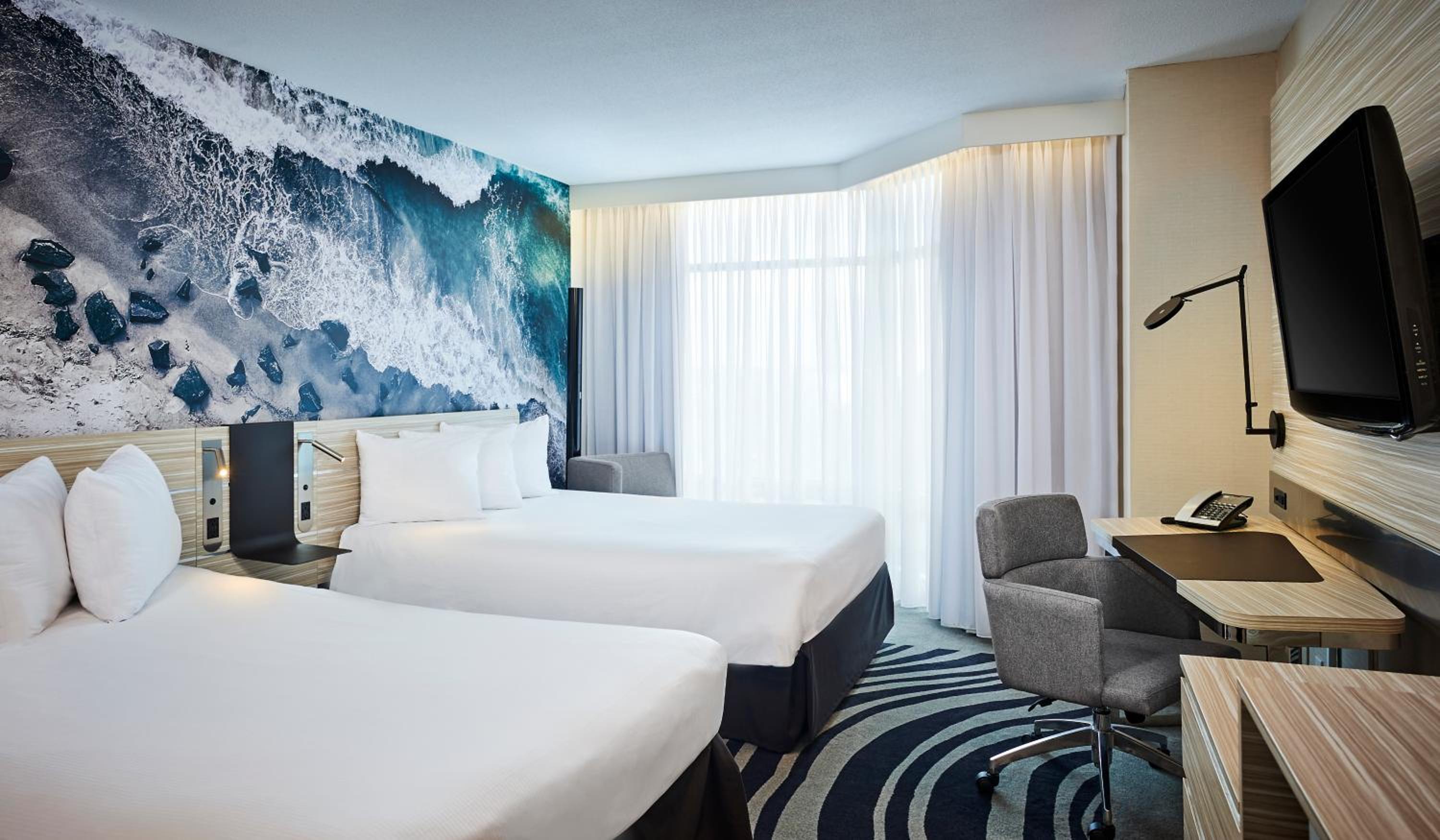 Executive Double Room with Two Double Beds - Photo 7