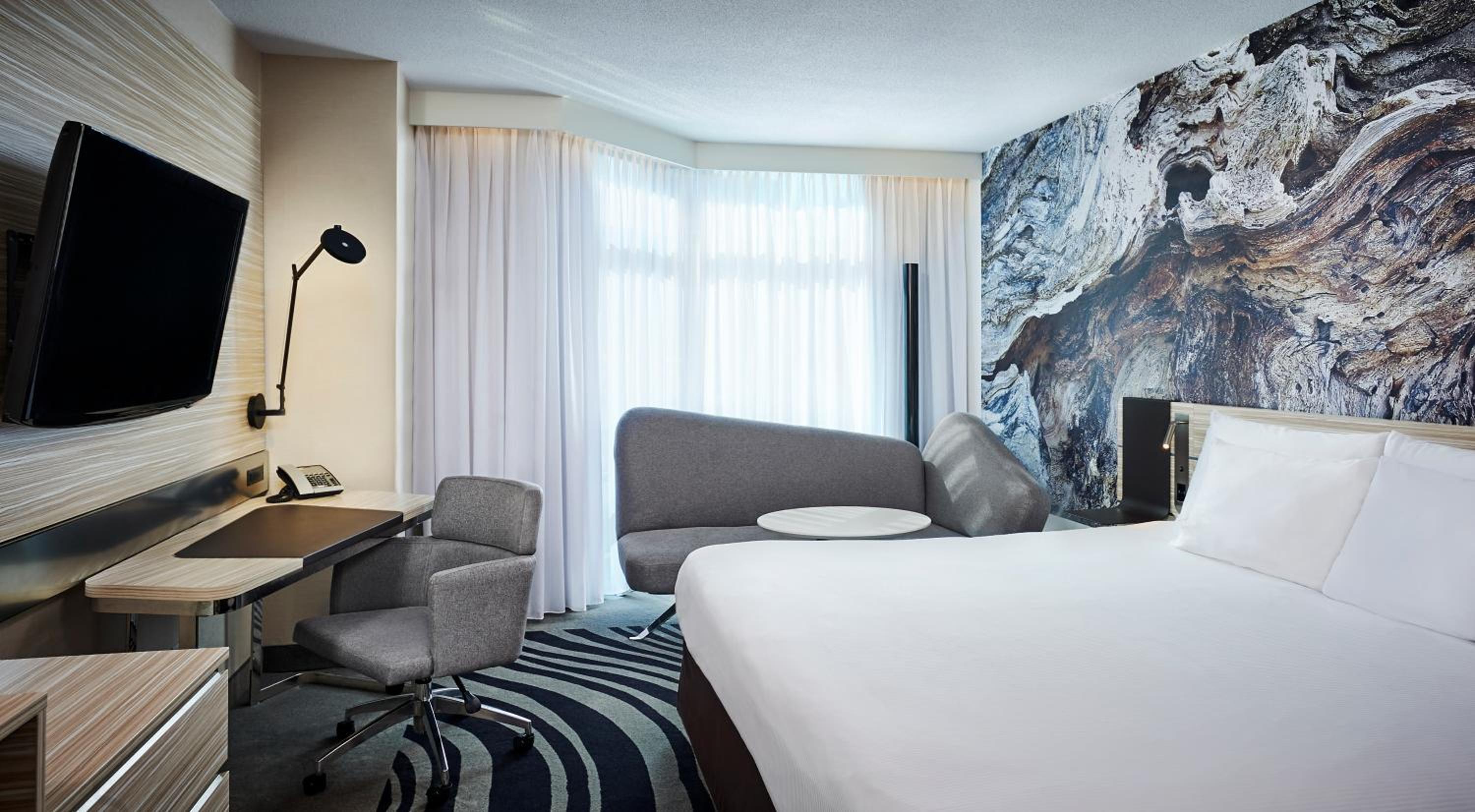 Executive King Room - Photo 6