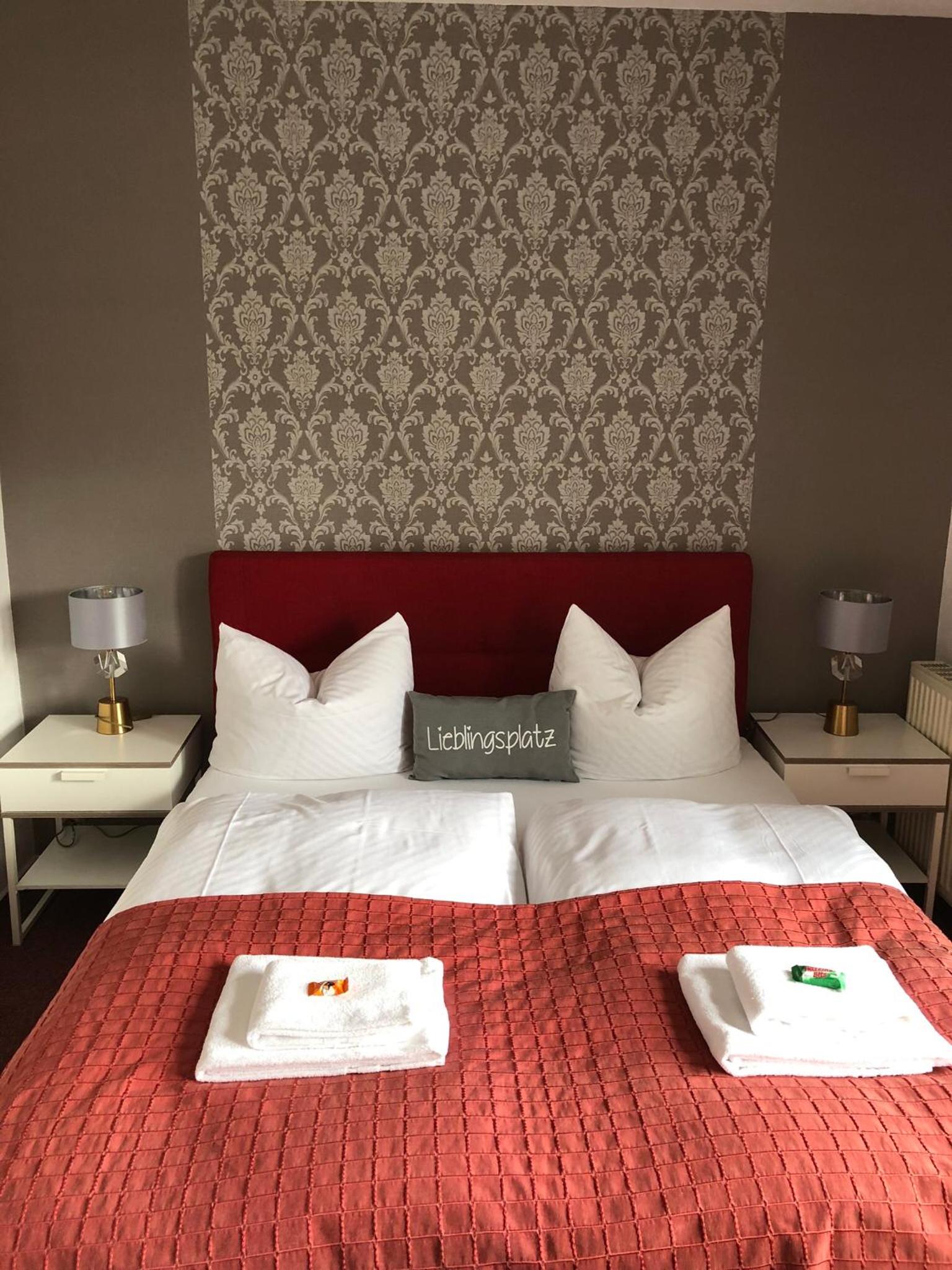 Double Room - Photo 3