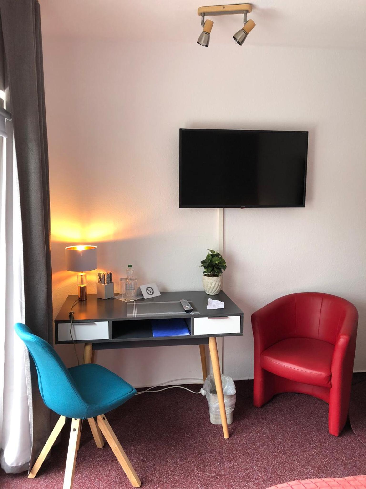 Double Room - Photo 2