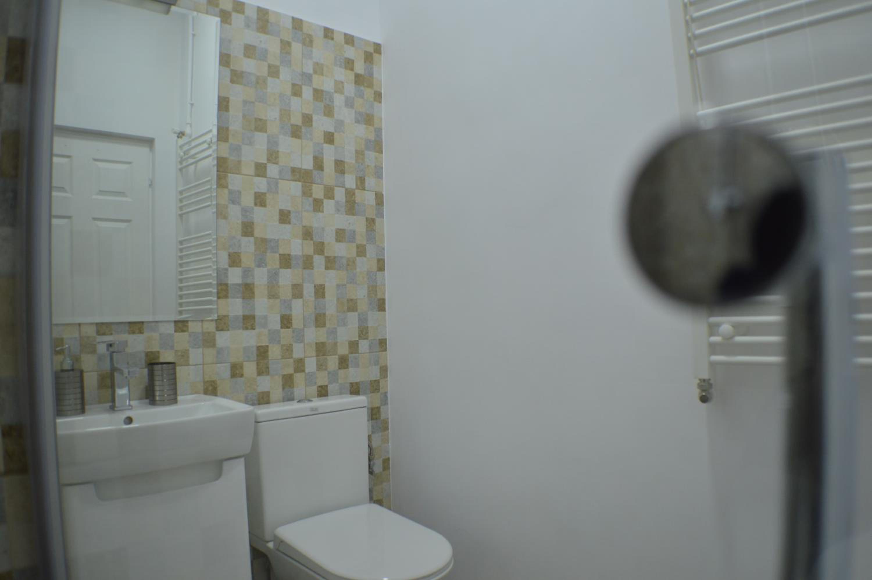 One-Bedroom Apartment - Photo 20