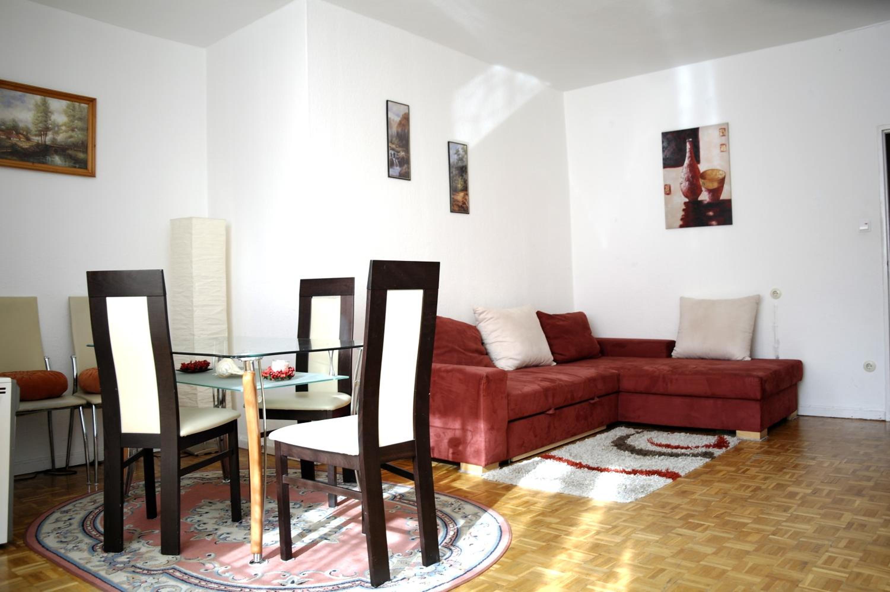1-Room-Apartment photo 1