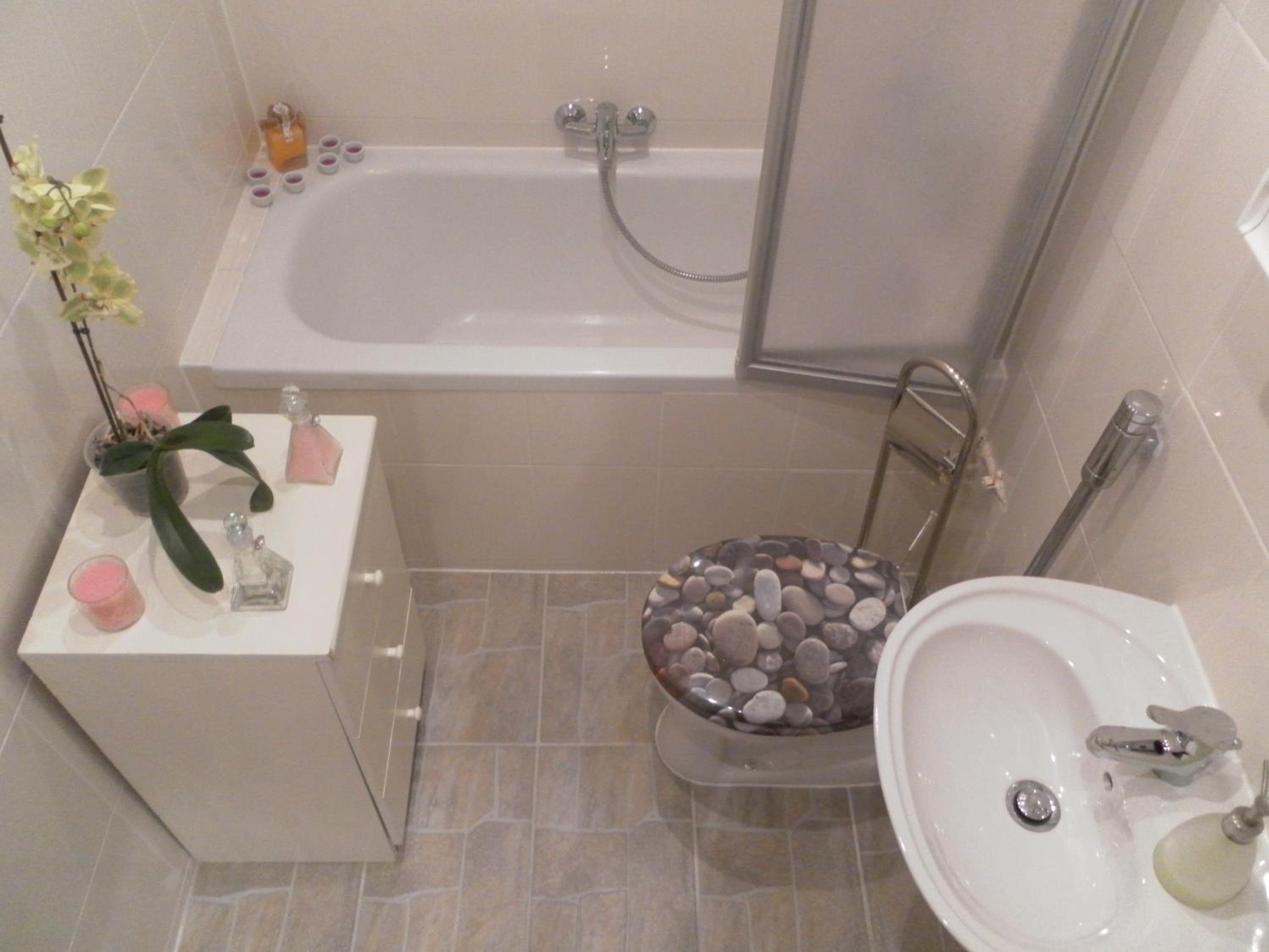 1-Room-Apartment photo 2