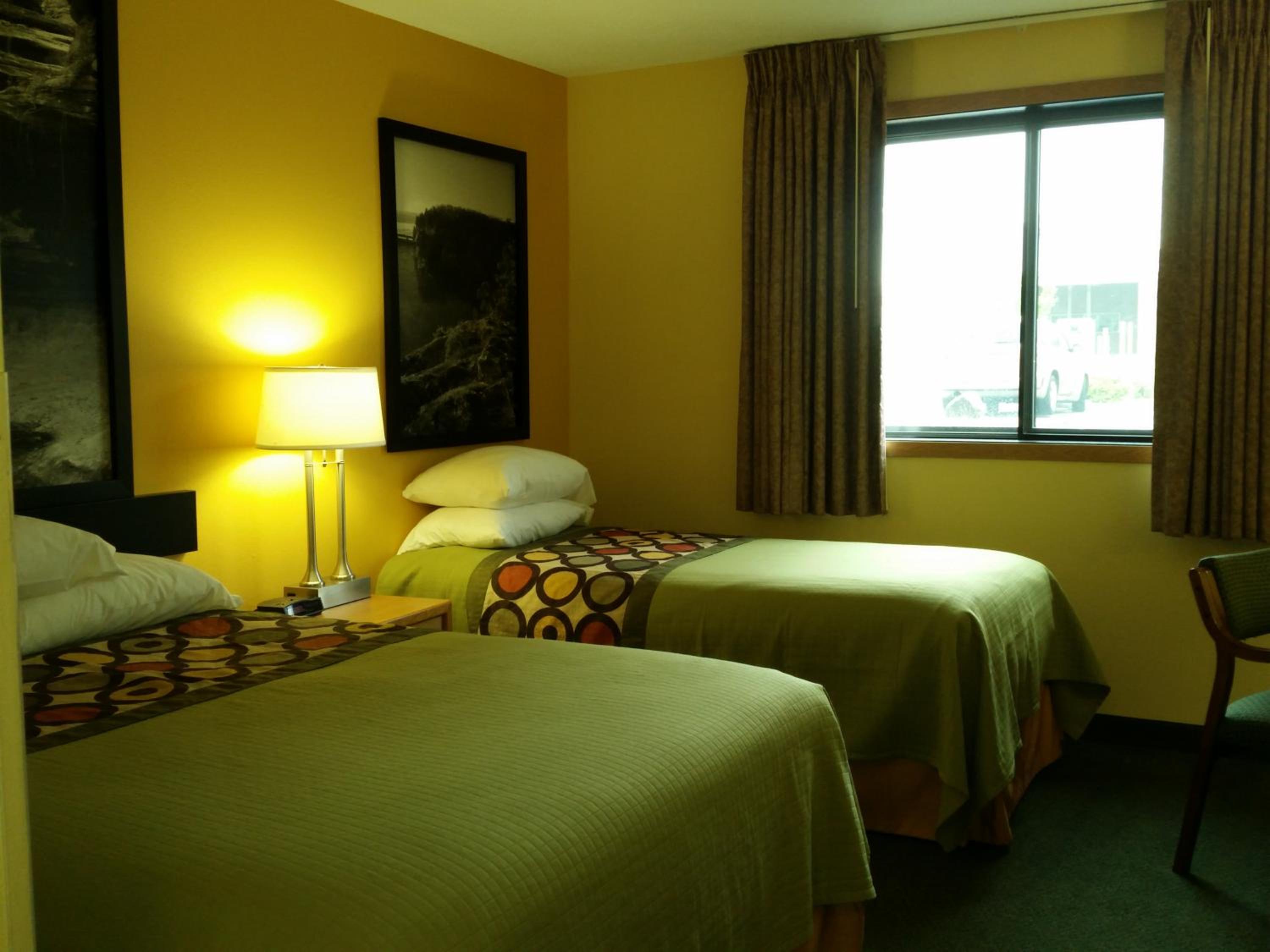 Queen Room - Mobility Access/Non-Smoking photo 1